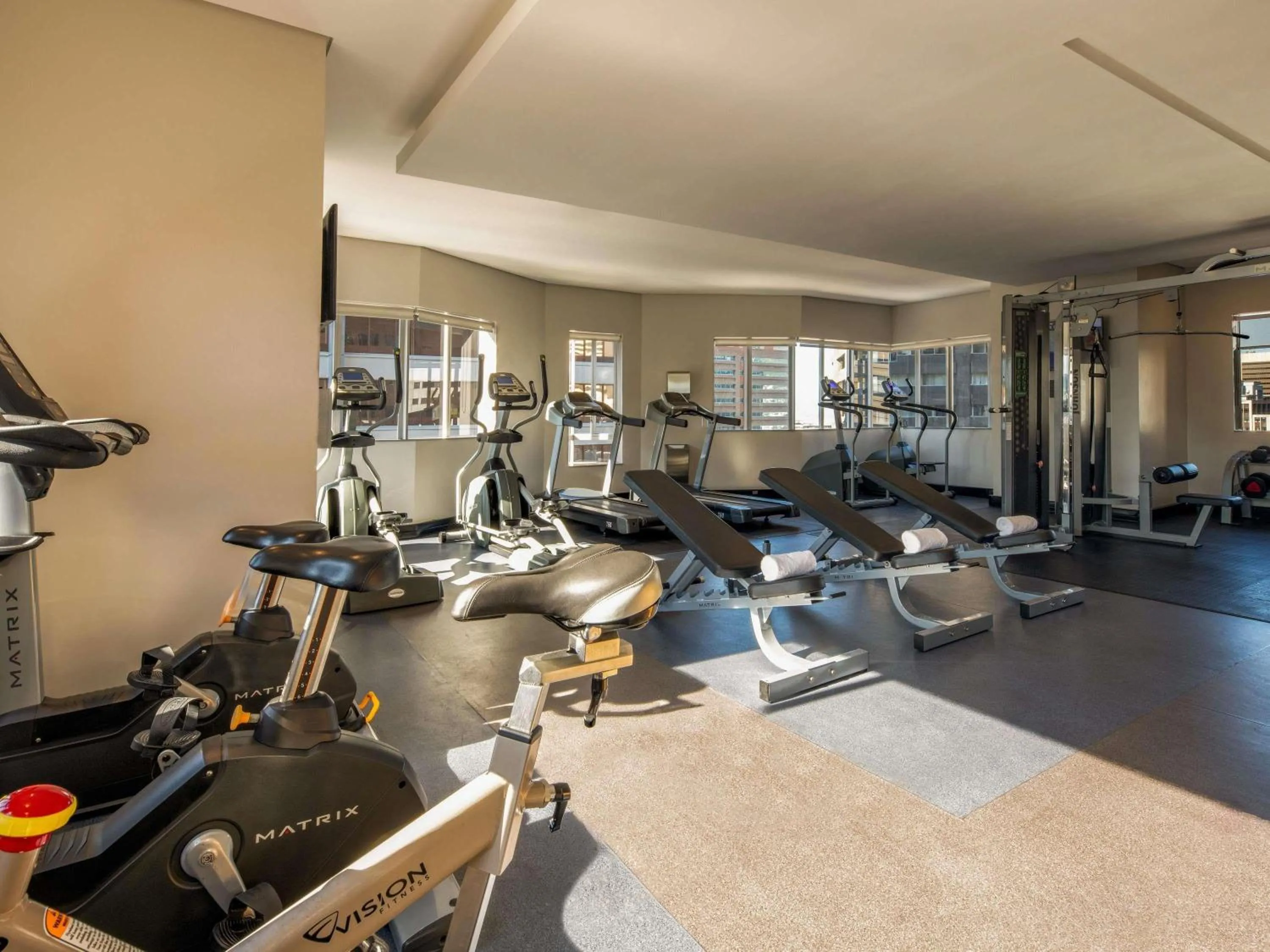 Fitness centre/facilities in Pullman Cape Town City Centre