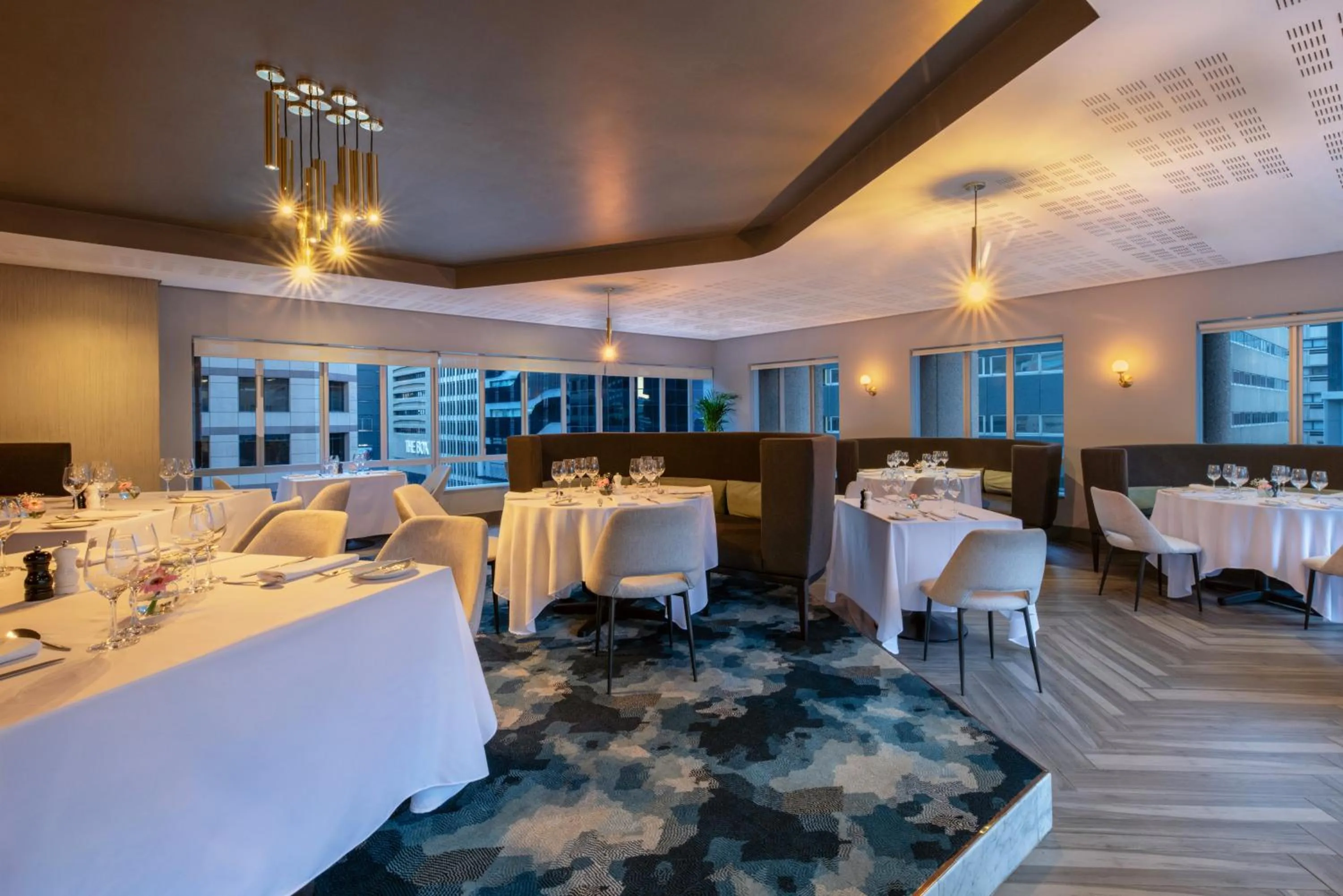 Restaurant/places to eat in Pullman Cape Town City Centre