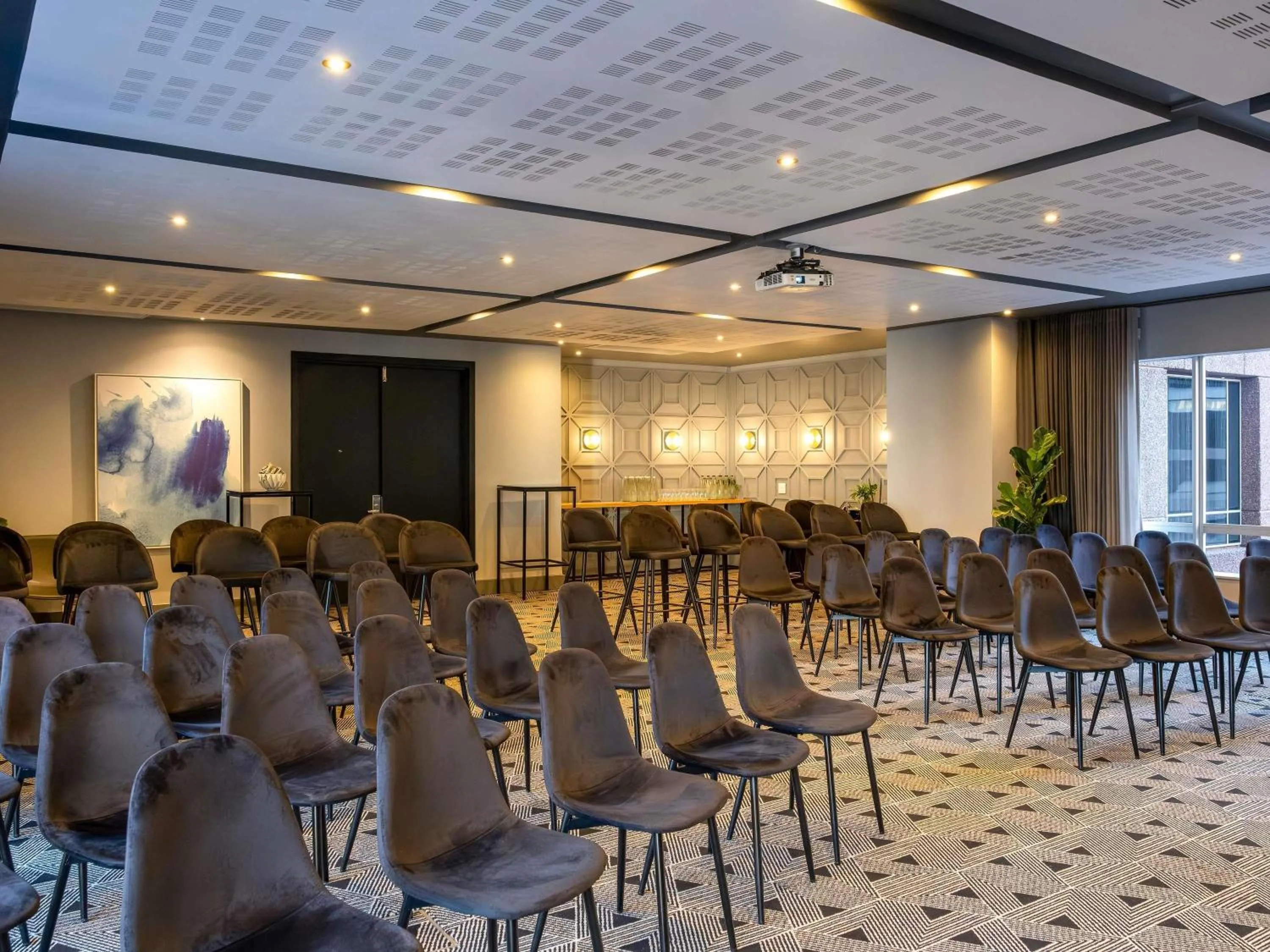 Meeting/conference room in Pullman Cape Town City Centre