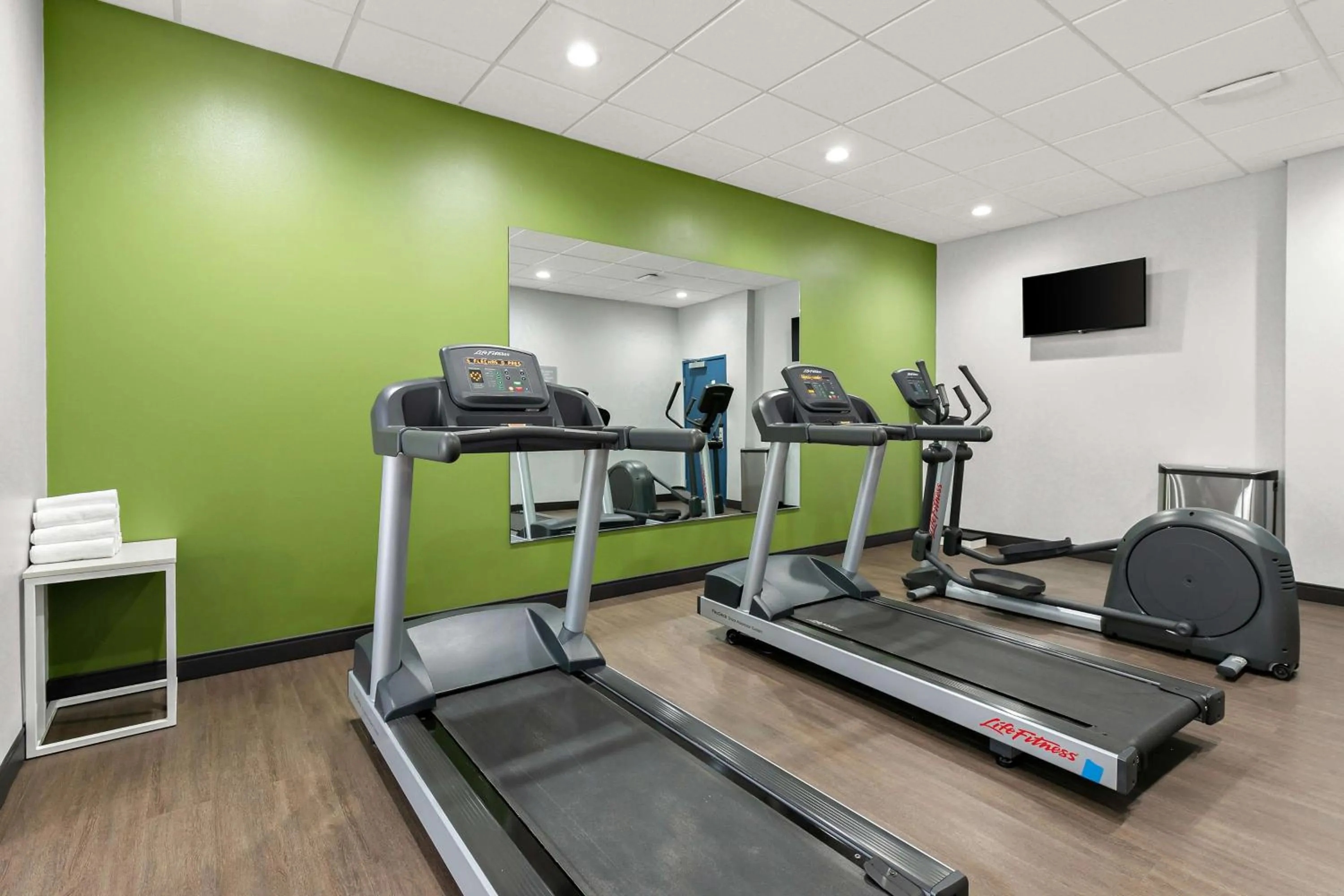 Fitness centre/facilities in Spark by Hilton Commerce, GA