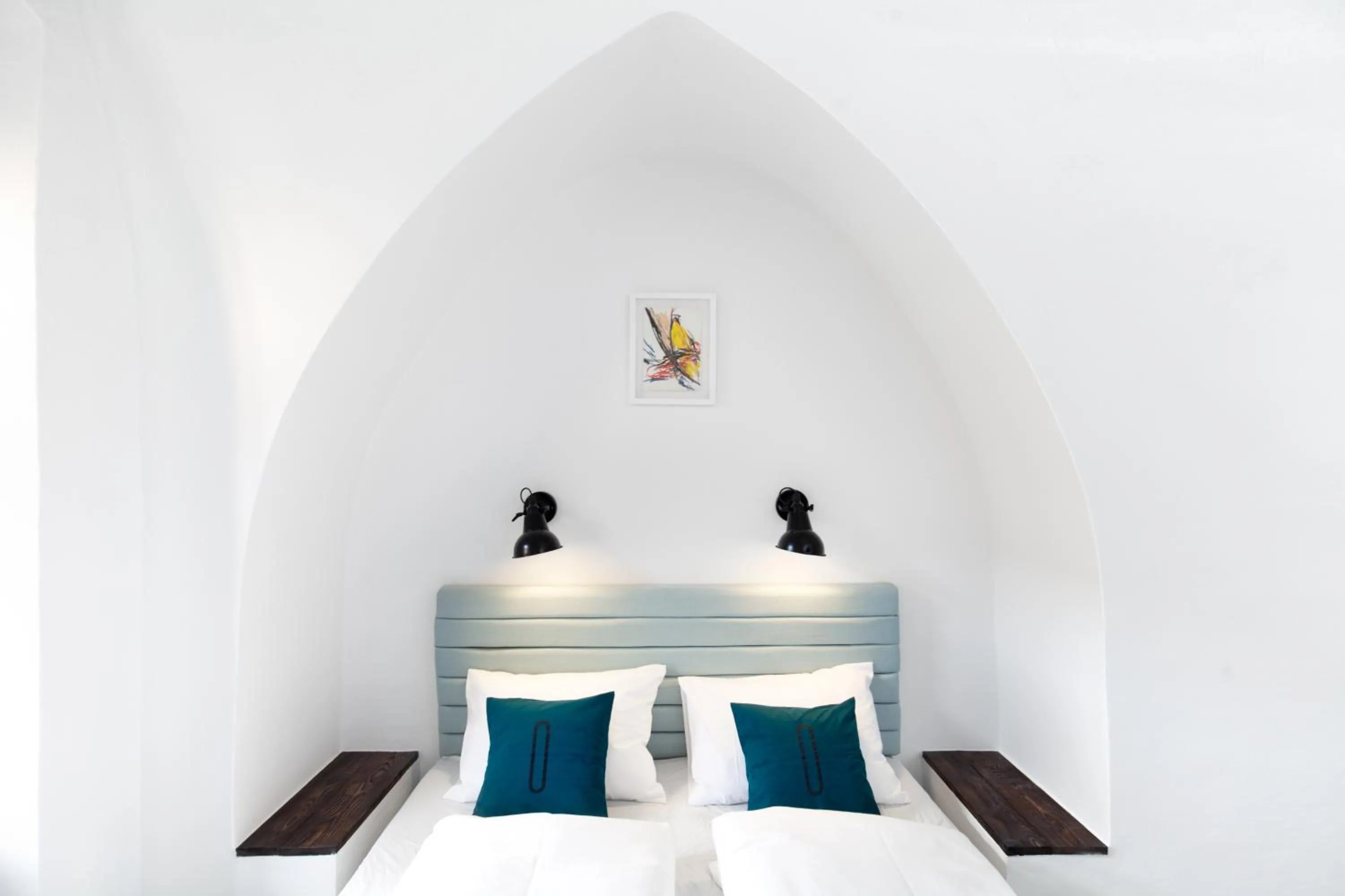 Bed in Long Story Short Hostel & Café