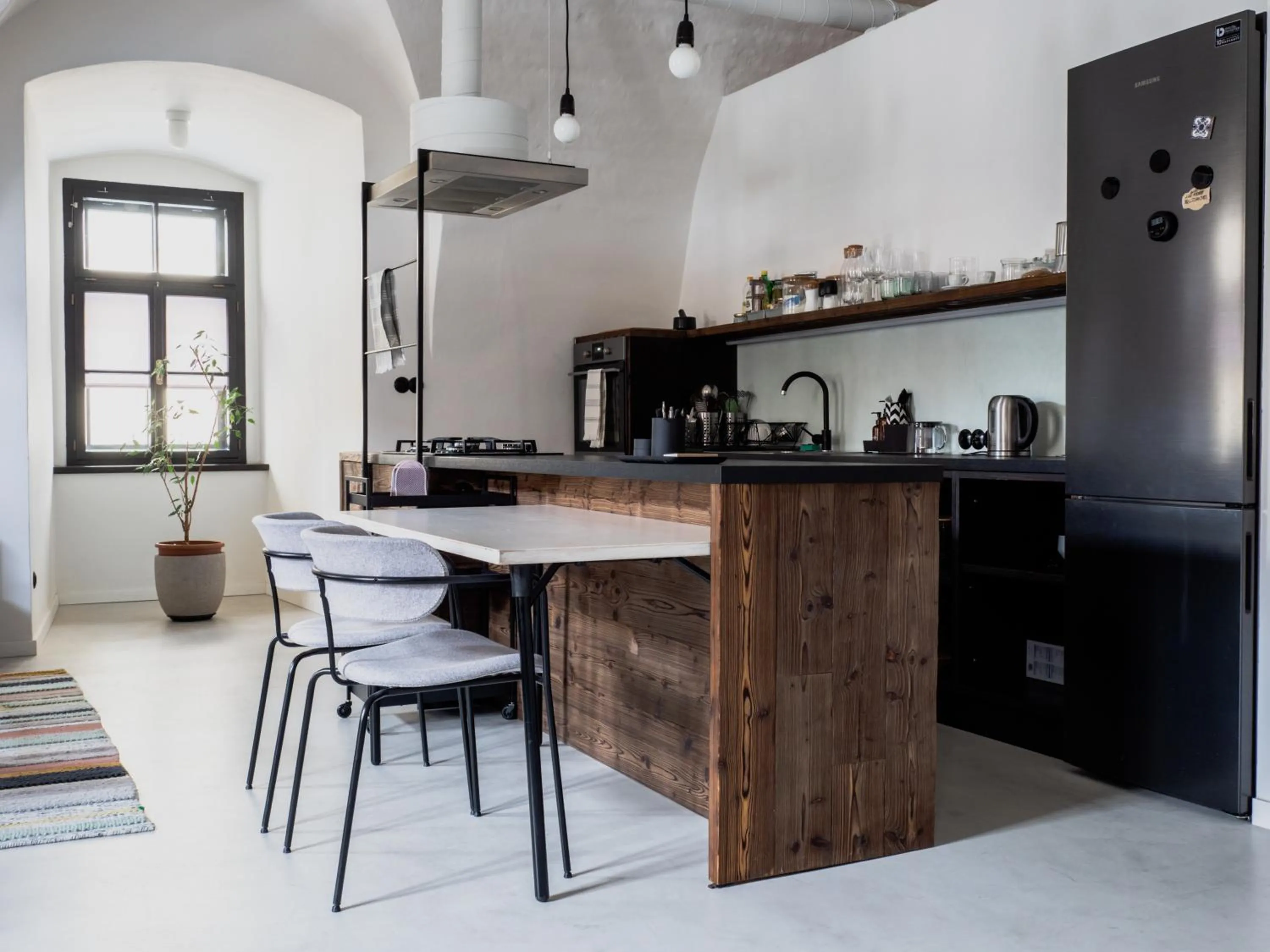 Long Story Short Hostel & Café