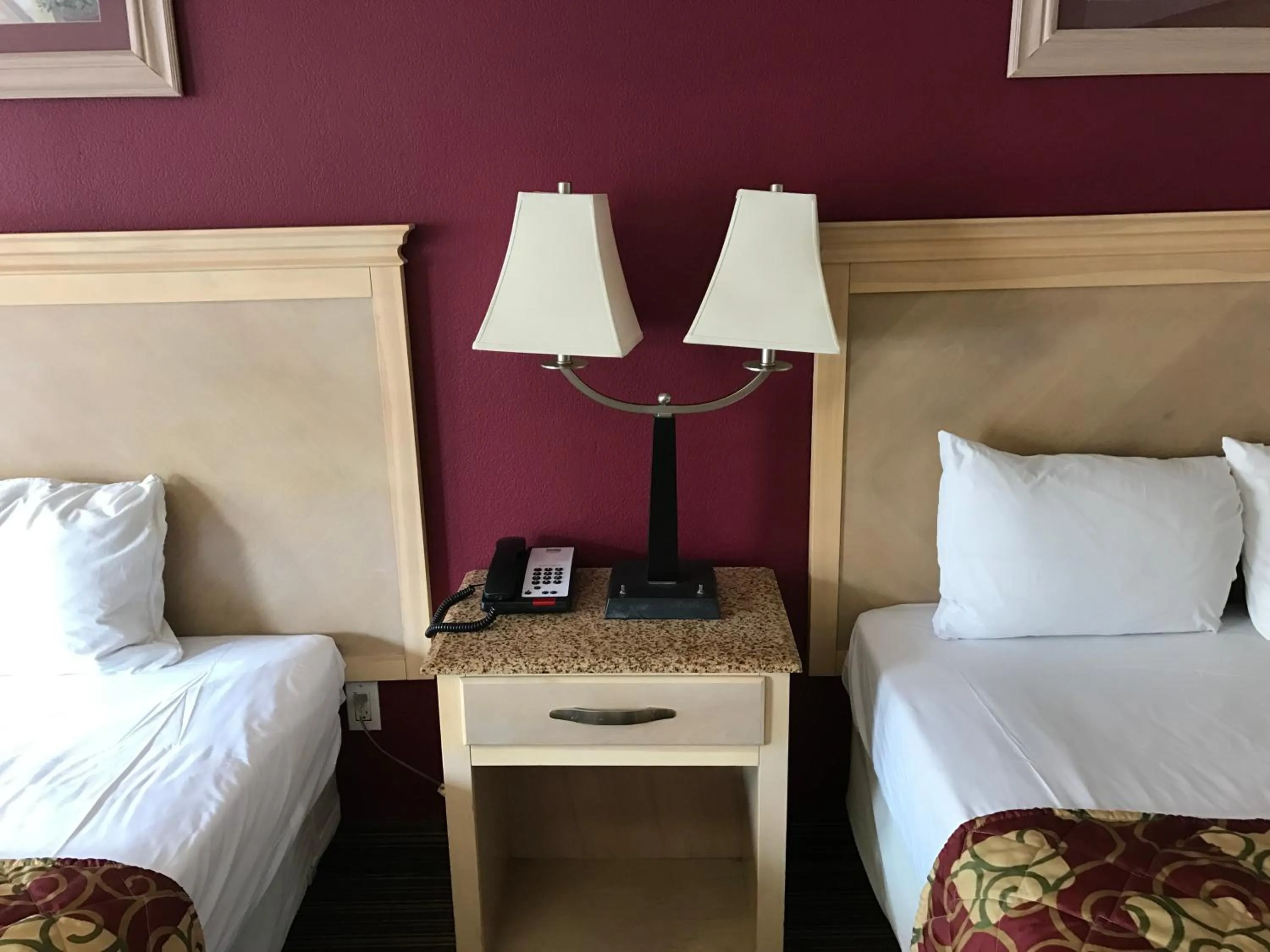 Bedroom, Bed in Crystal Inn and Suites