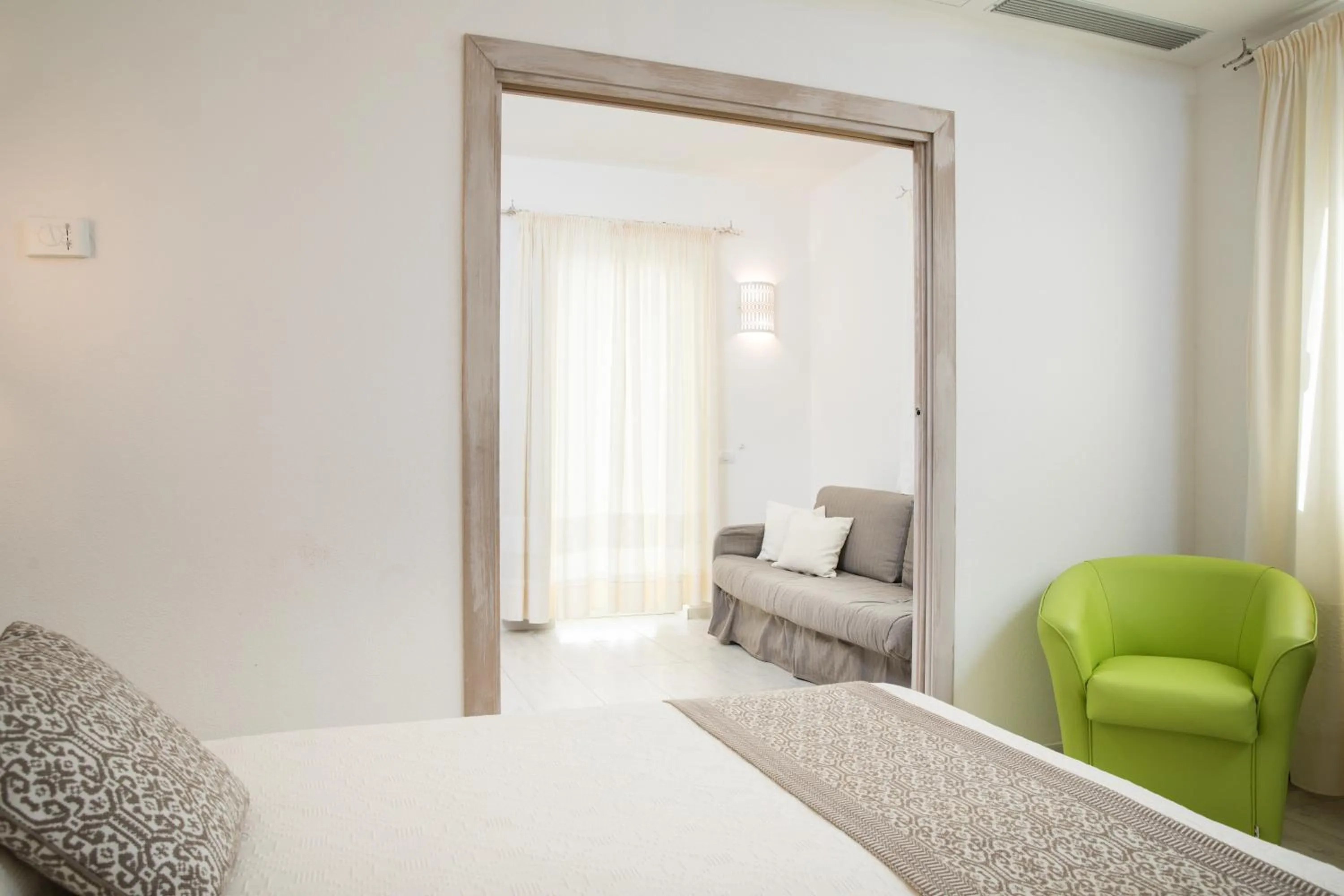 Bed in Hotel Flamingo