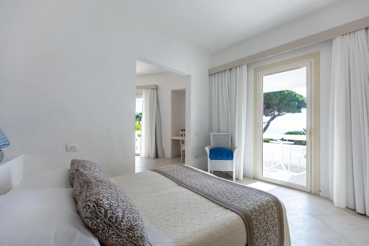 Bedroom, Bed in Hotel Flamingo