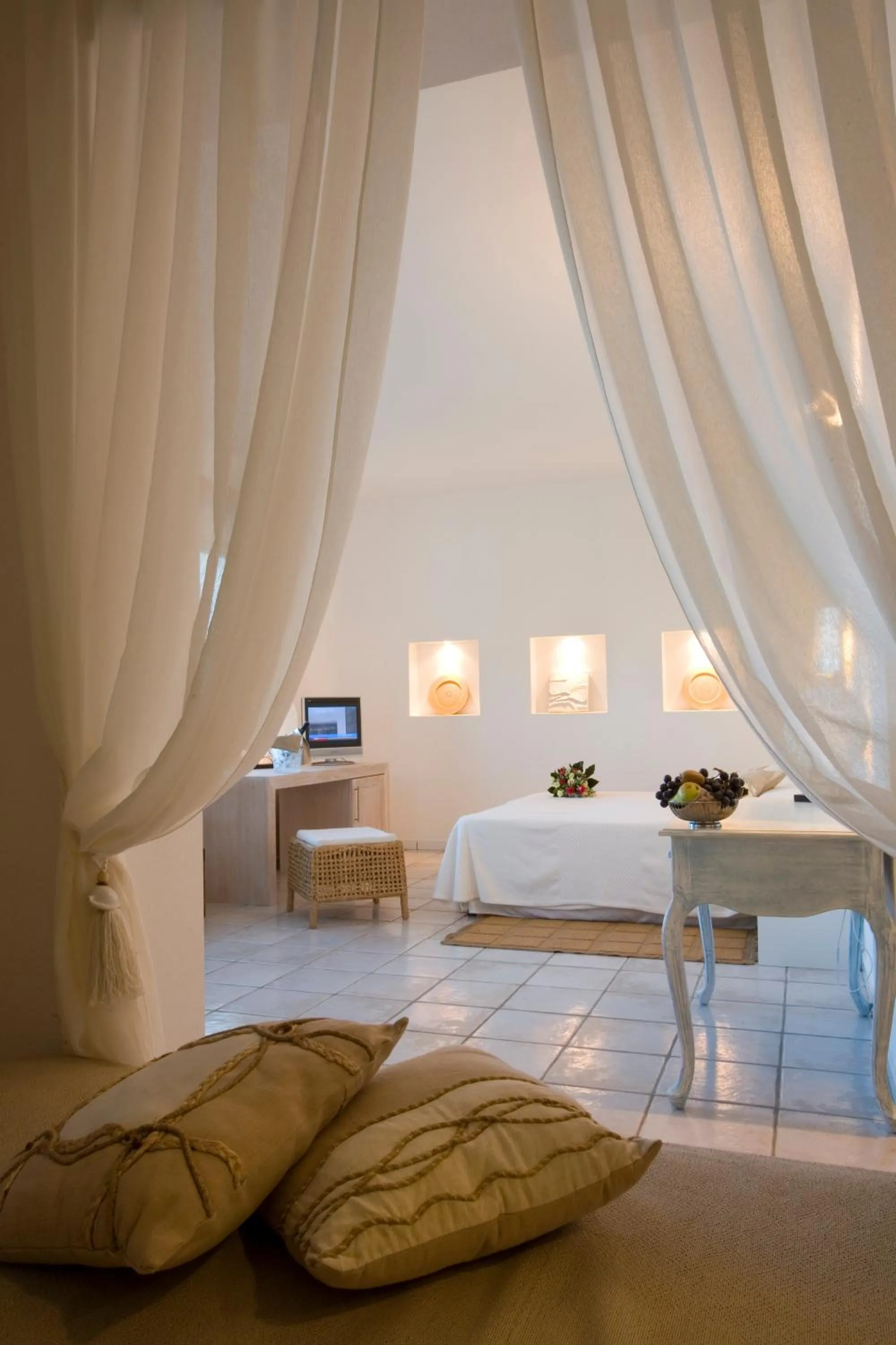 Living room, Bed in Hotel Flamingo