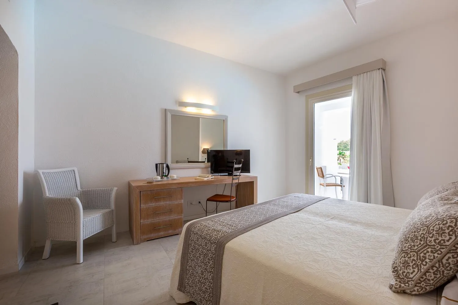 Bedroom, Bed in Hotel Flamingo