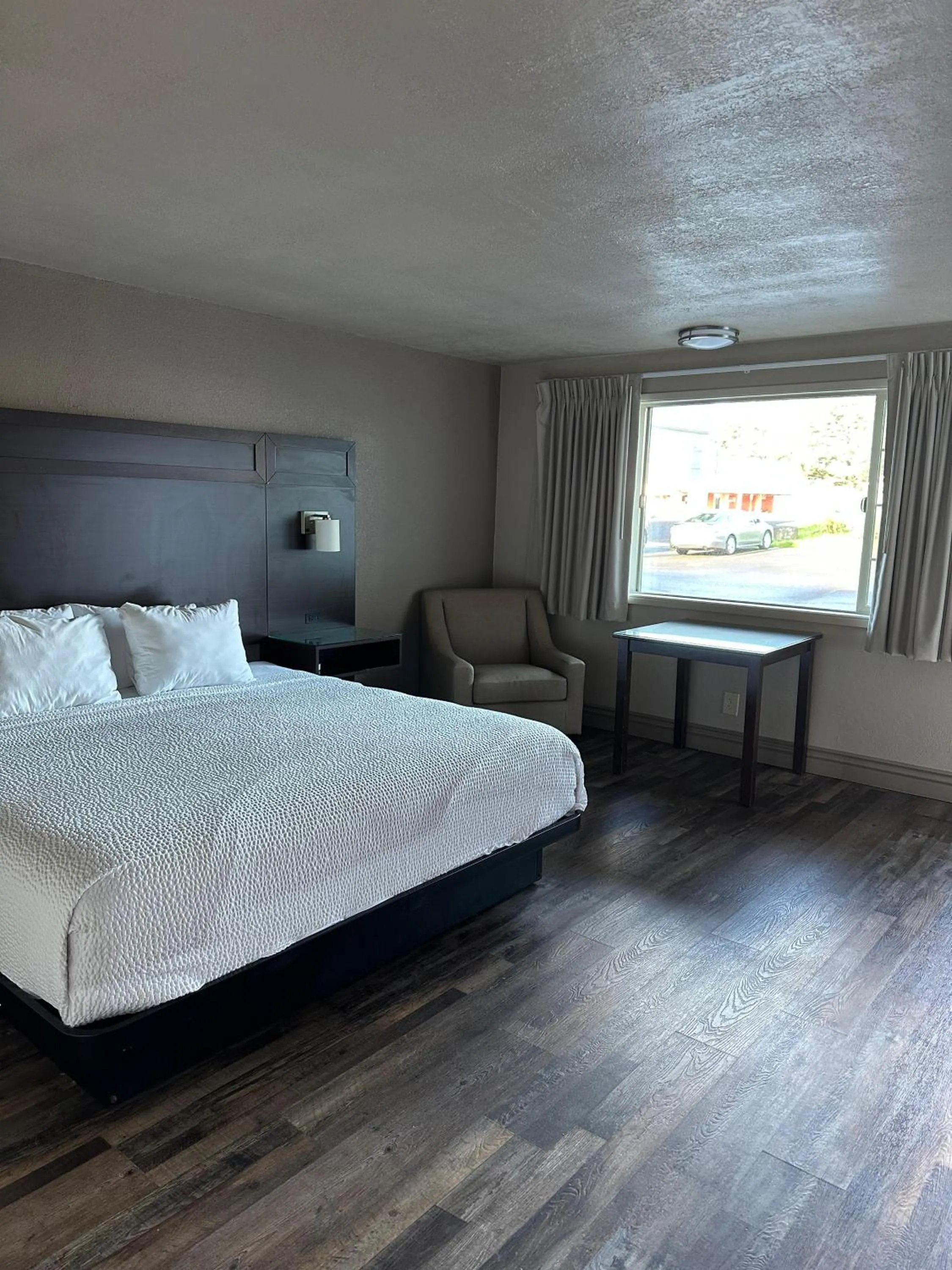 Bedroom, Bed in Travelodge by Wyndham Florence