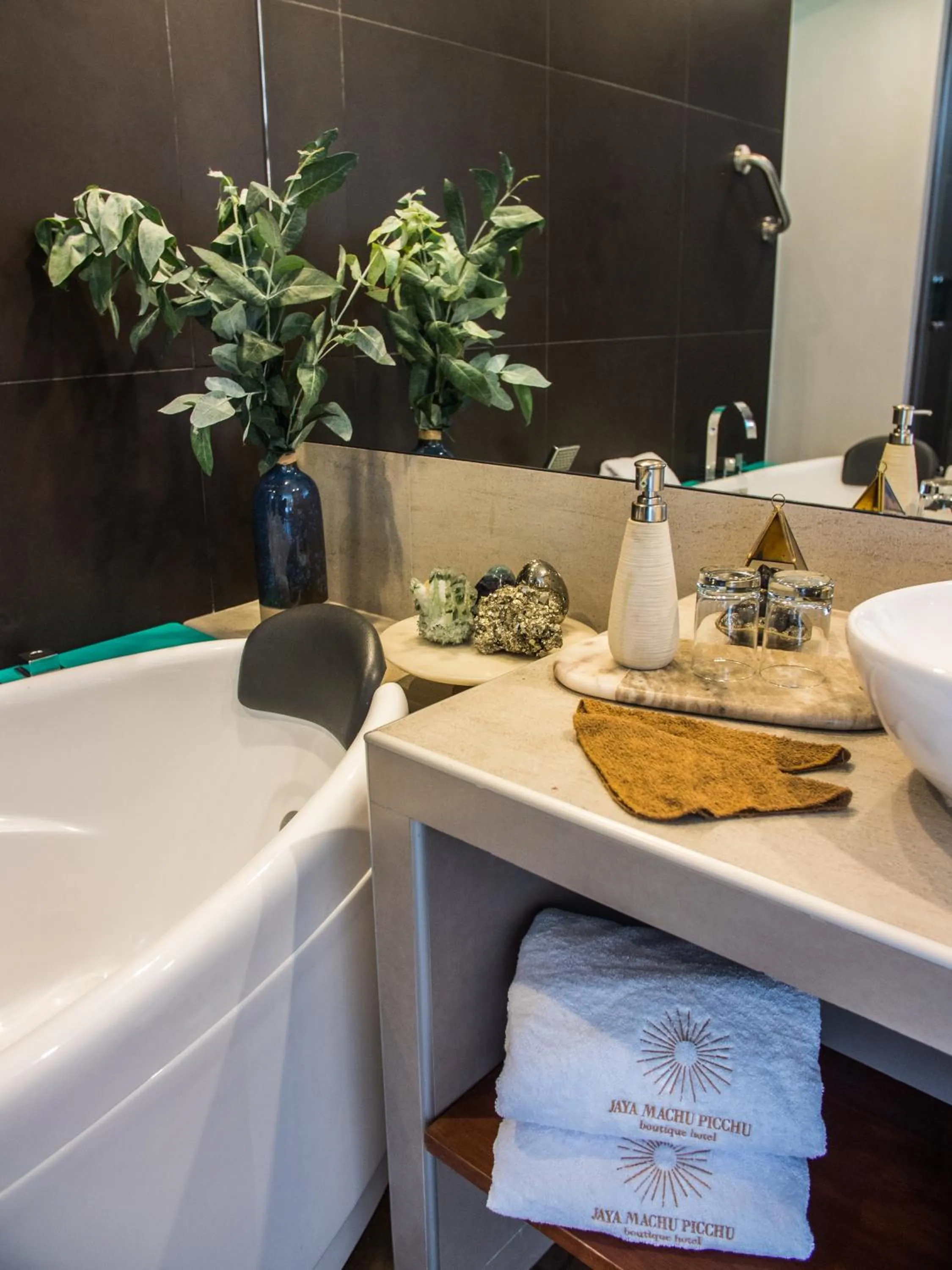 Hot Tub in Jaya Machu Picchu Boutique Hotel