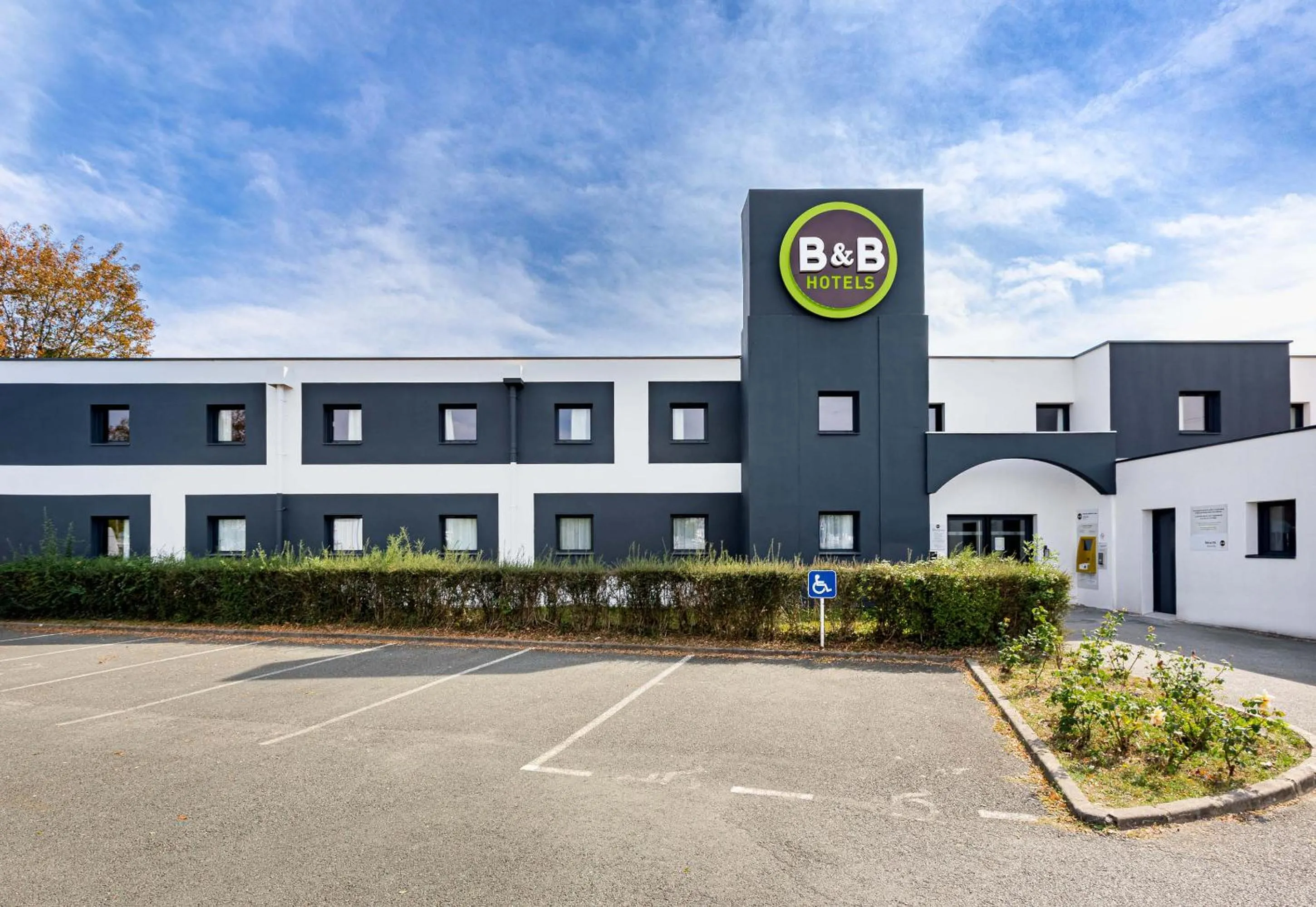 Property building in B&B HOTEL Angers Parc Expos