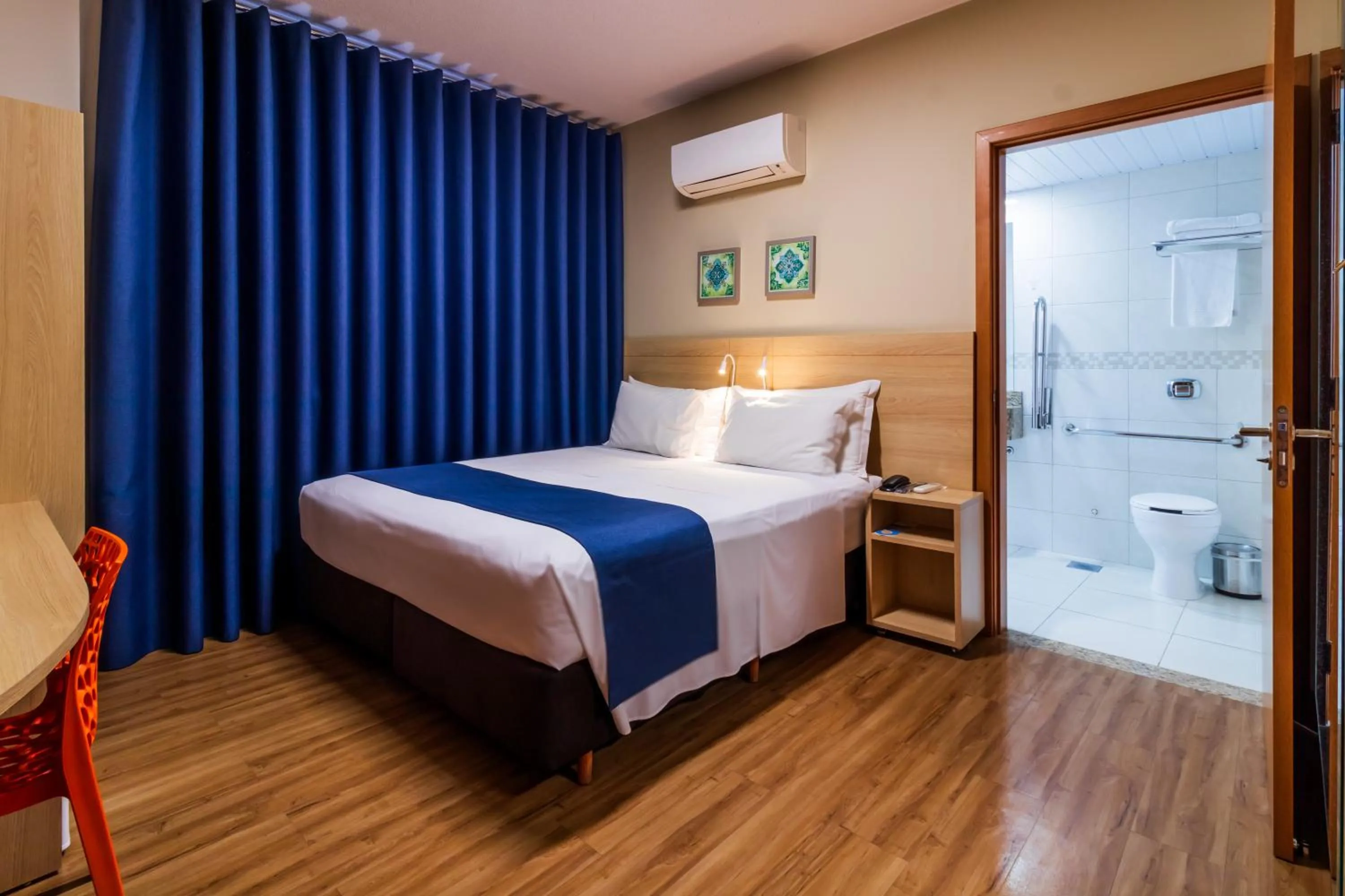 Bed in Luds Comfort Hotel