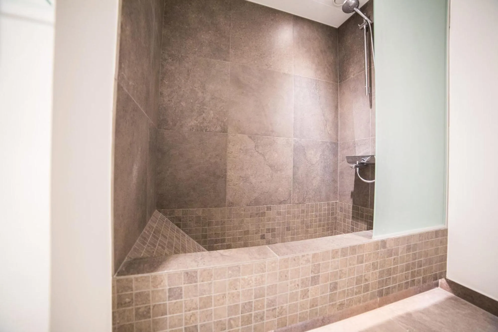 Shower in Comwell Hvide Hus Aalborg, Dolce by Wyndham