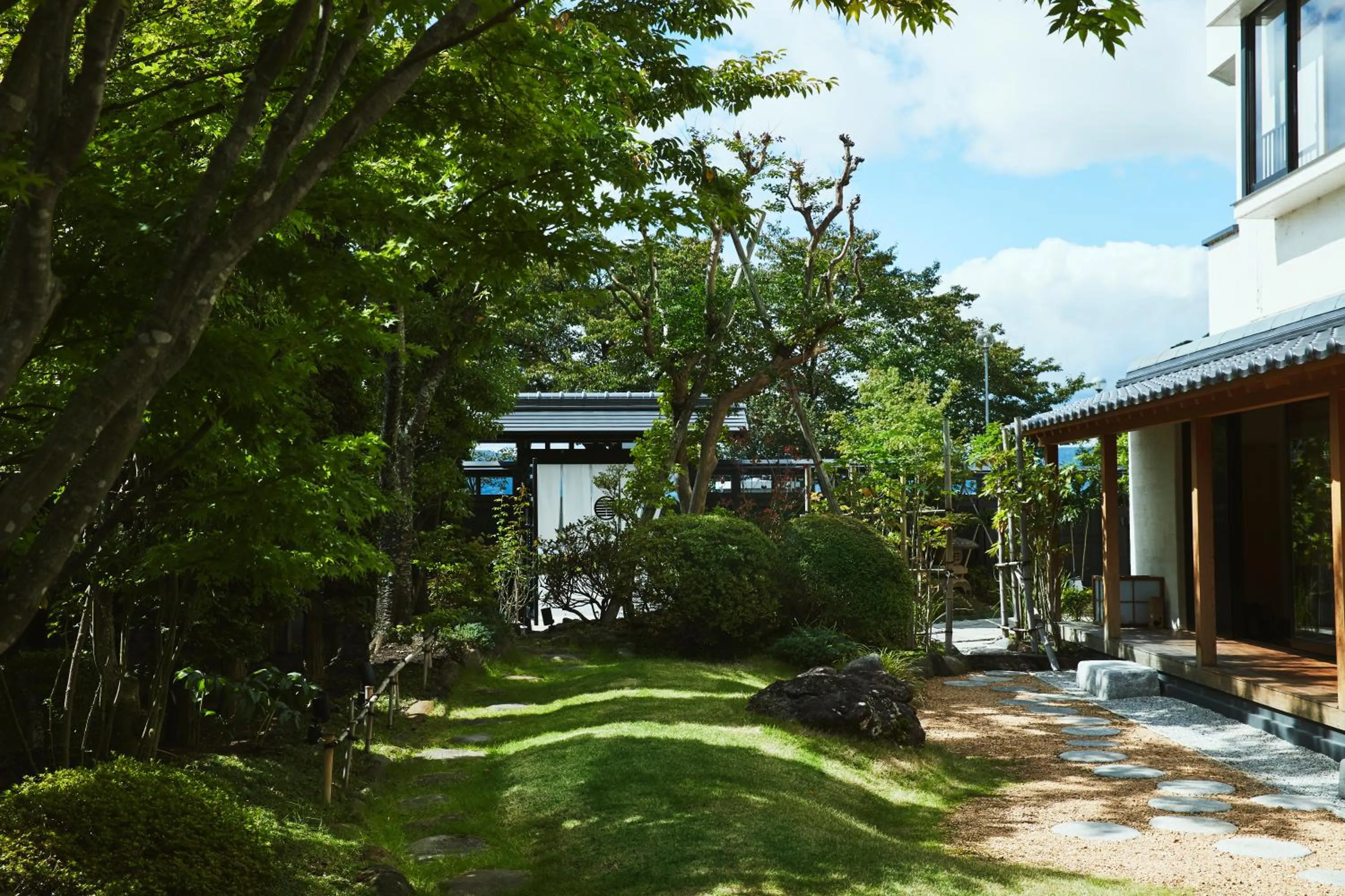 Garden in Sui Suwako