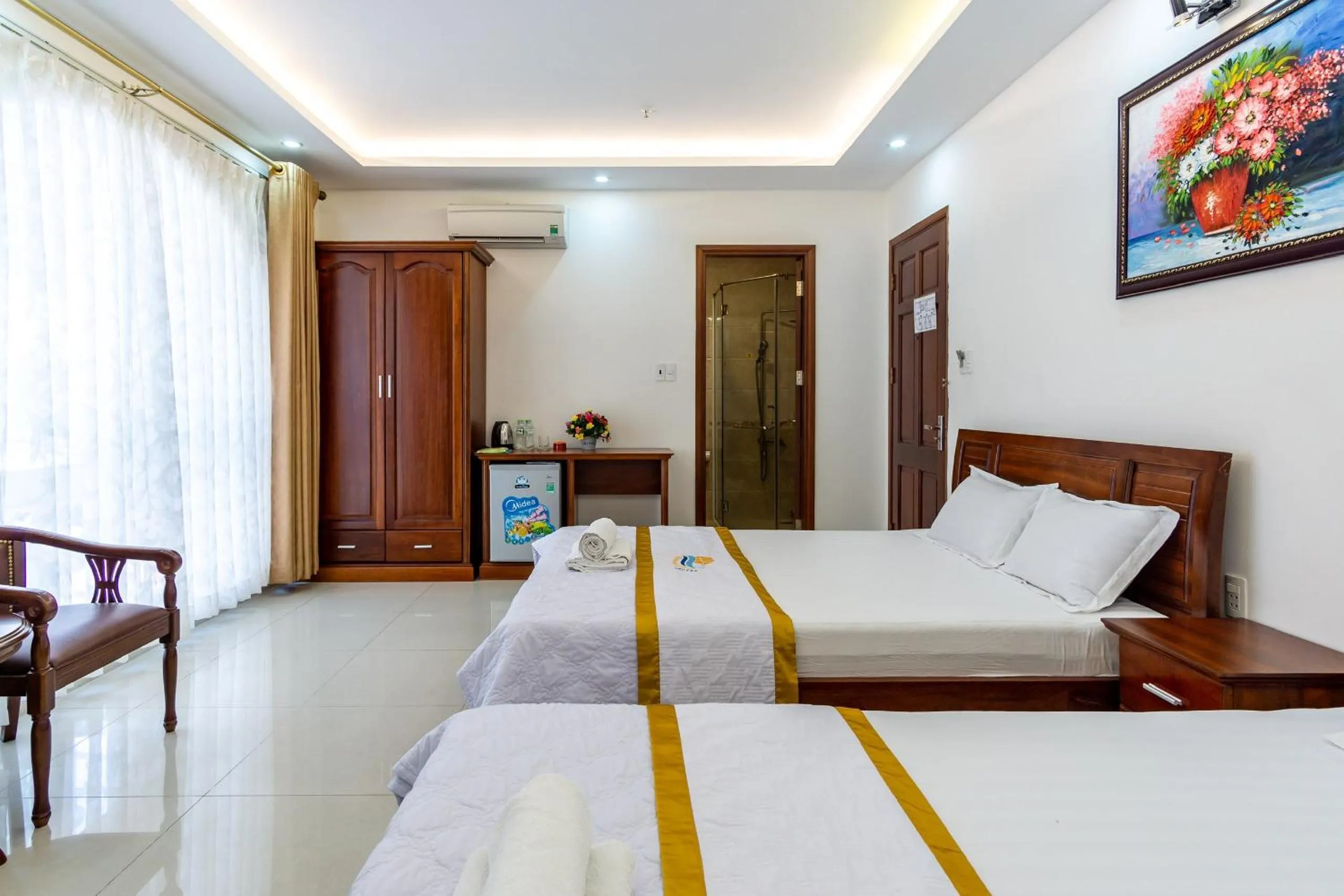 Photo of the whole room, Bed in Diamond Sea Hotel