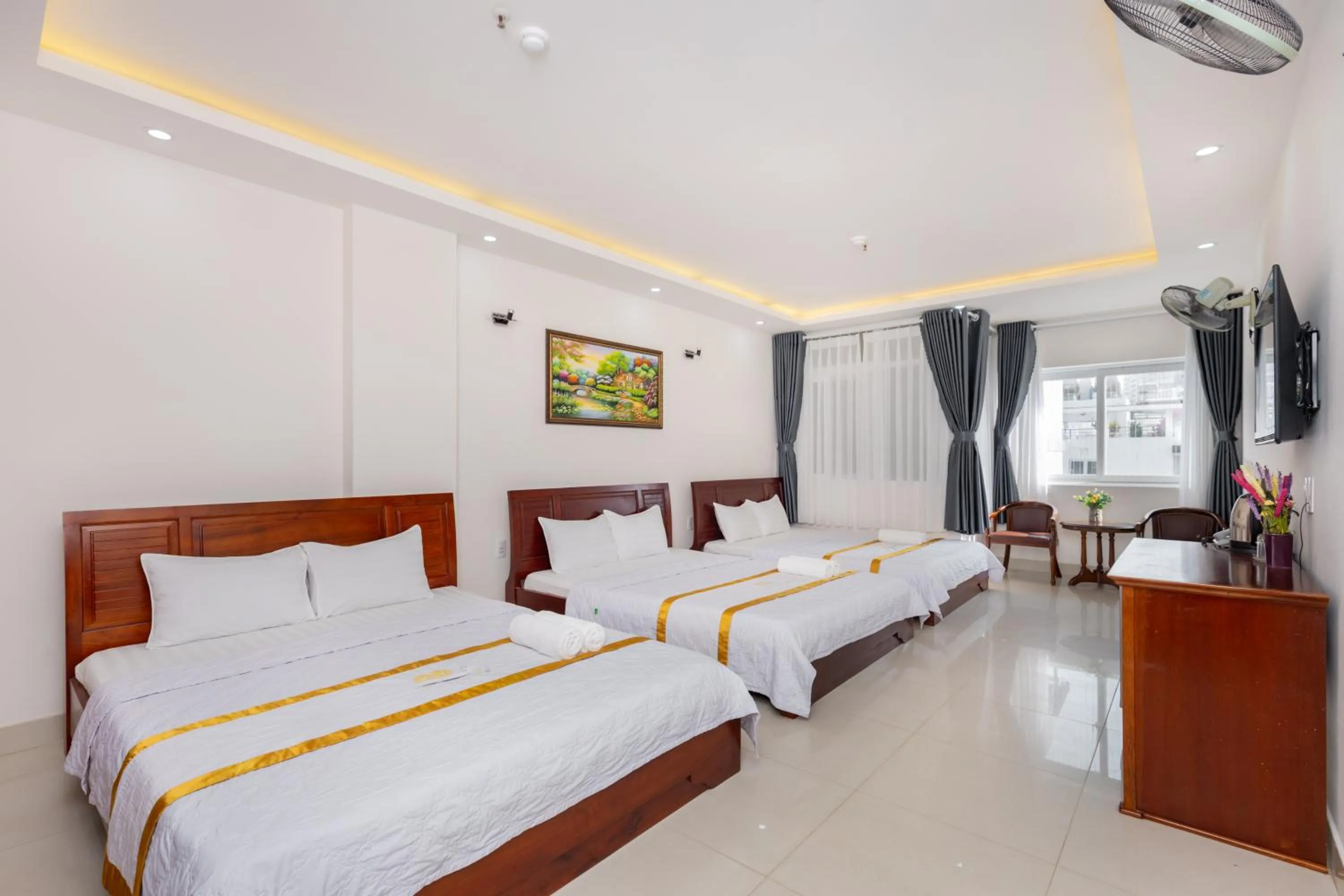 Bedroom, Bed in Diamond Sea Hotel