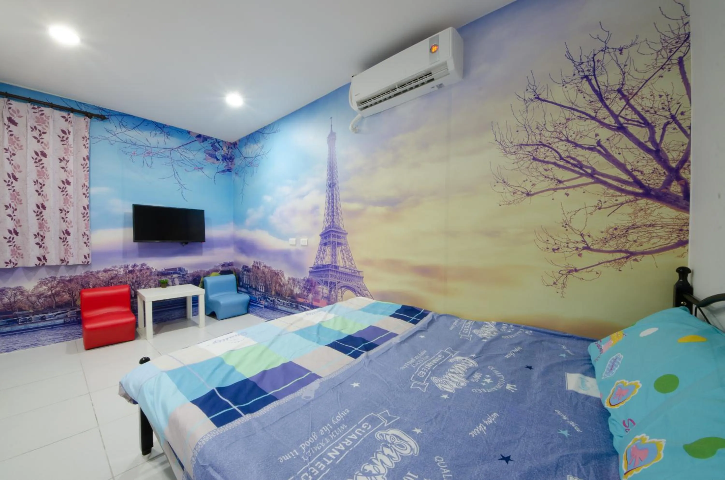 Photo of the whole room in Clover B&B