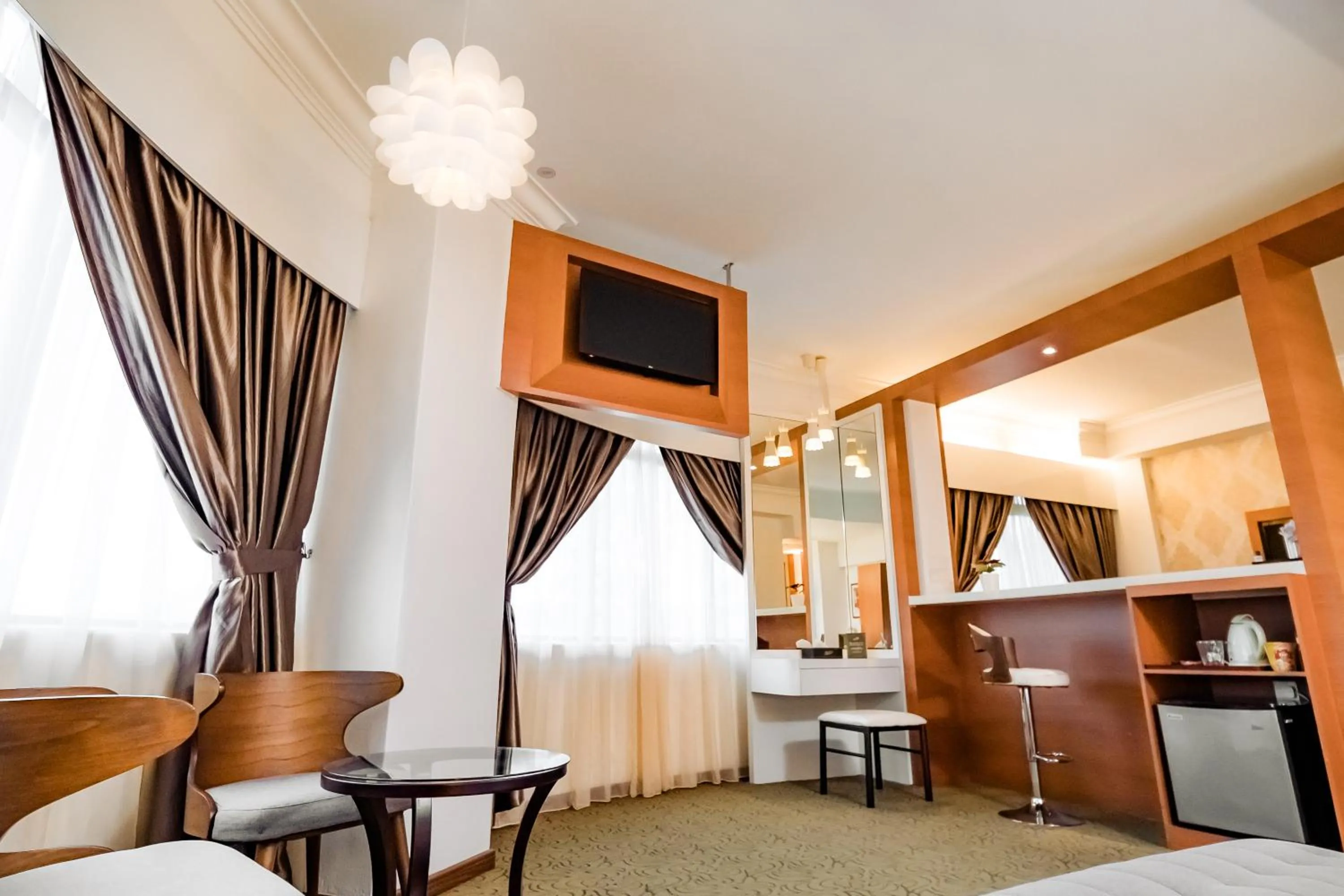 hair dresser in MITC Hotel