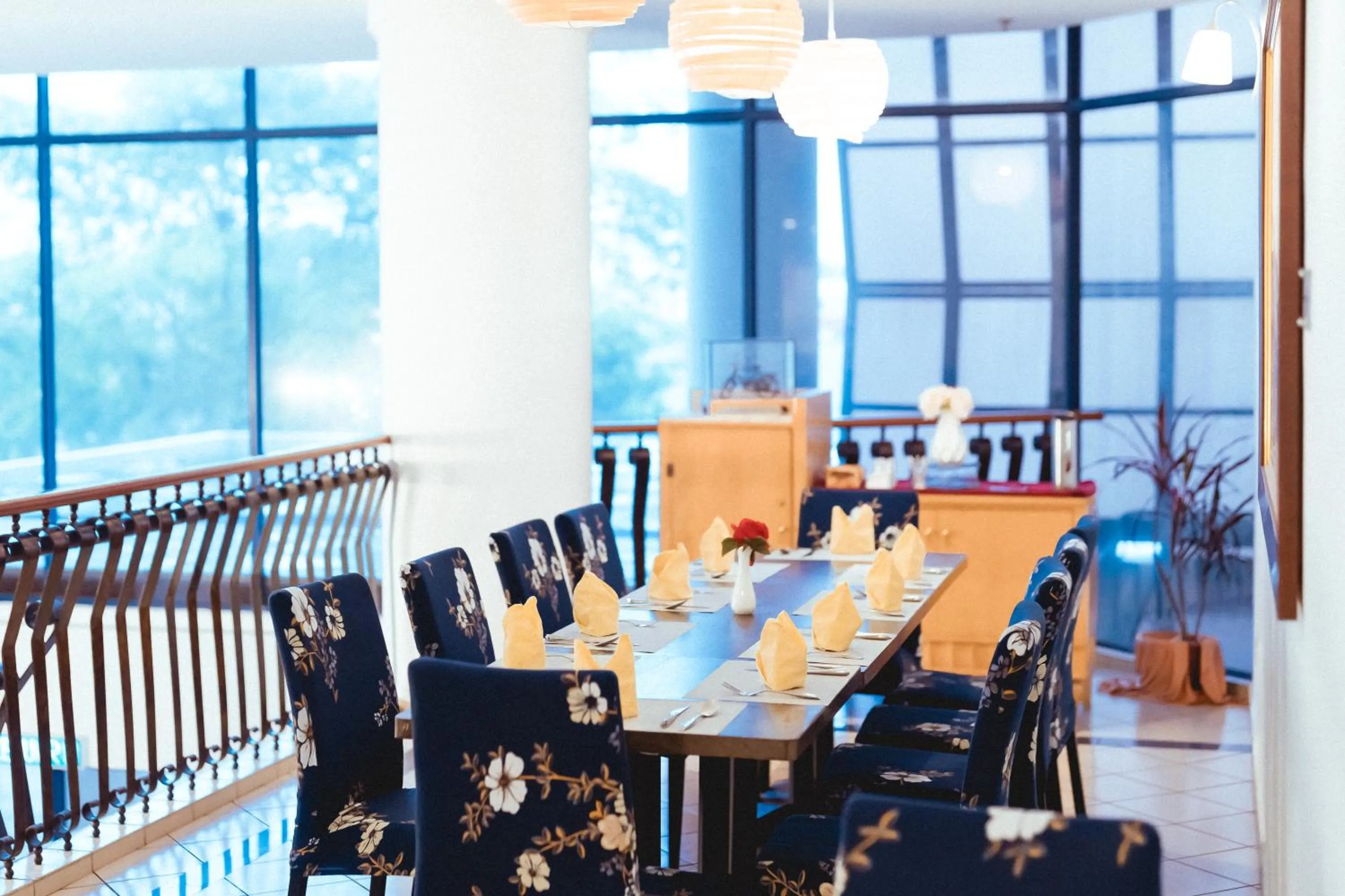 Restaurant/places to eat in MITC Hotel