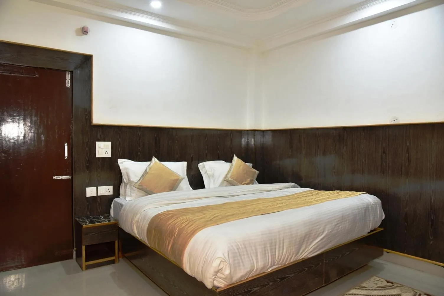 Bed in Hotel Akash - Luxury Hotel In McLeodganj