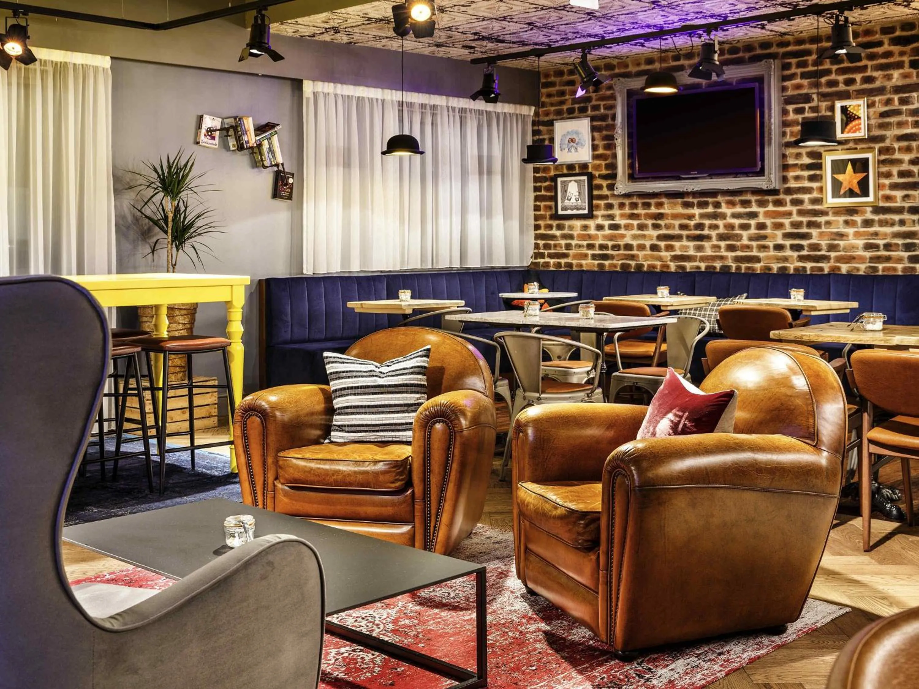 Restaurant/places to eat in ibis Styles London Southwark - near Borough Market