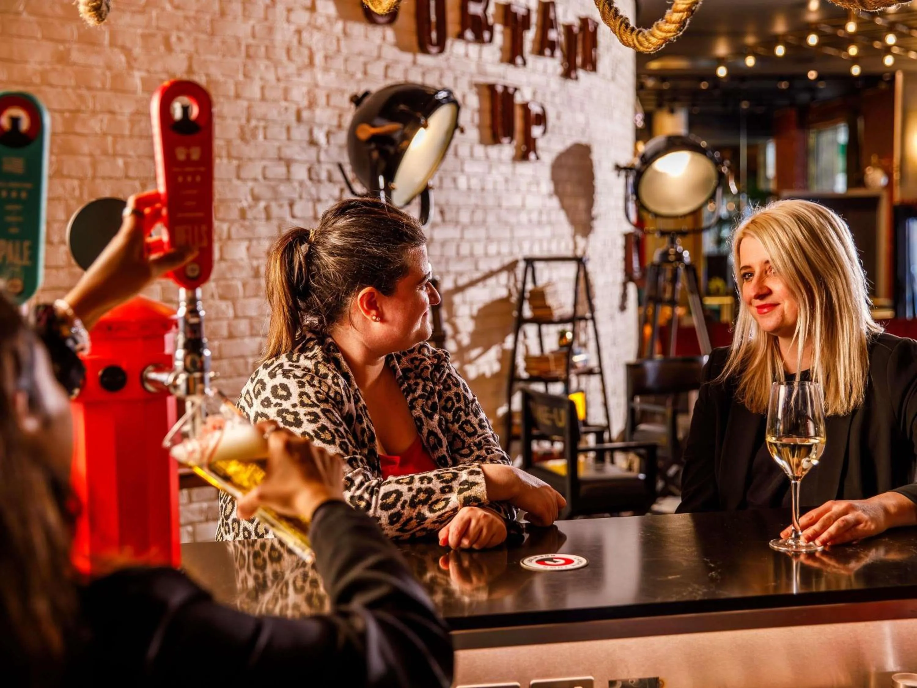 Lounge or bar in ibis Styles London Southwark - near Borough Market