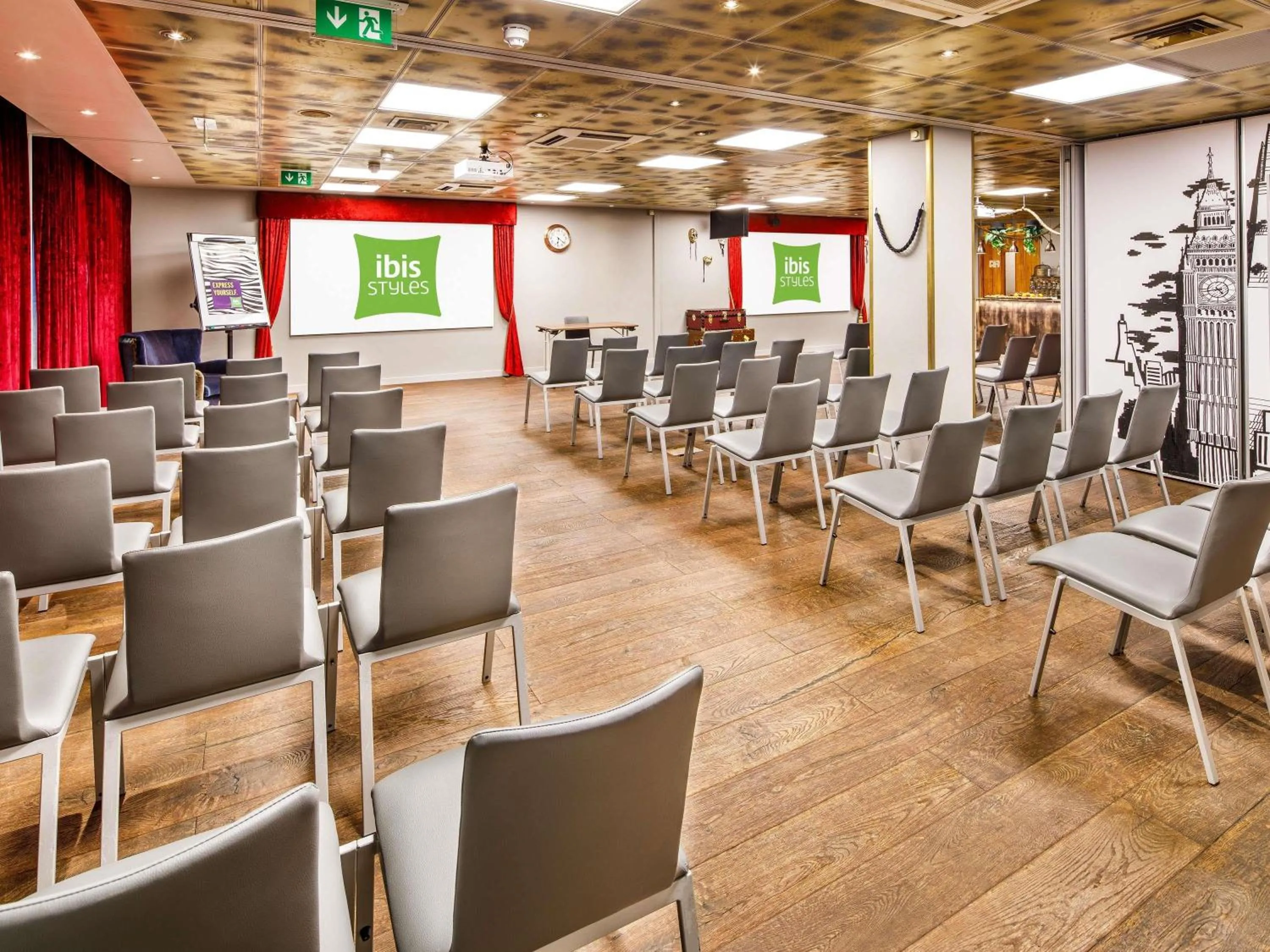 Meeting/conference room in ibis Styles London Southwark - near Borough Market