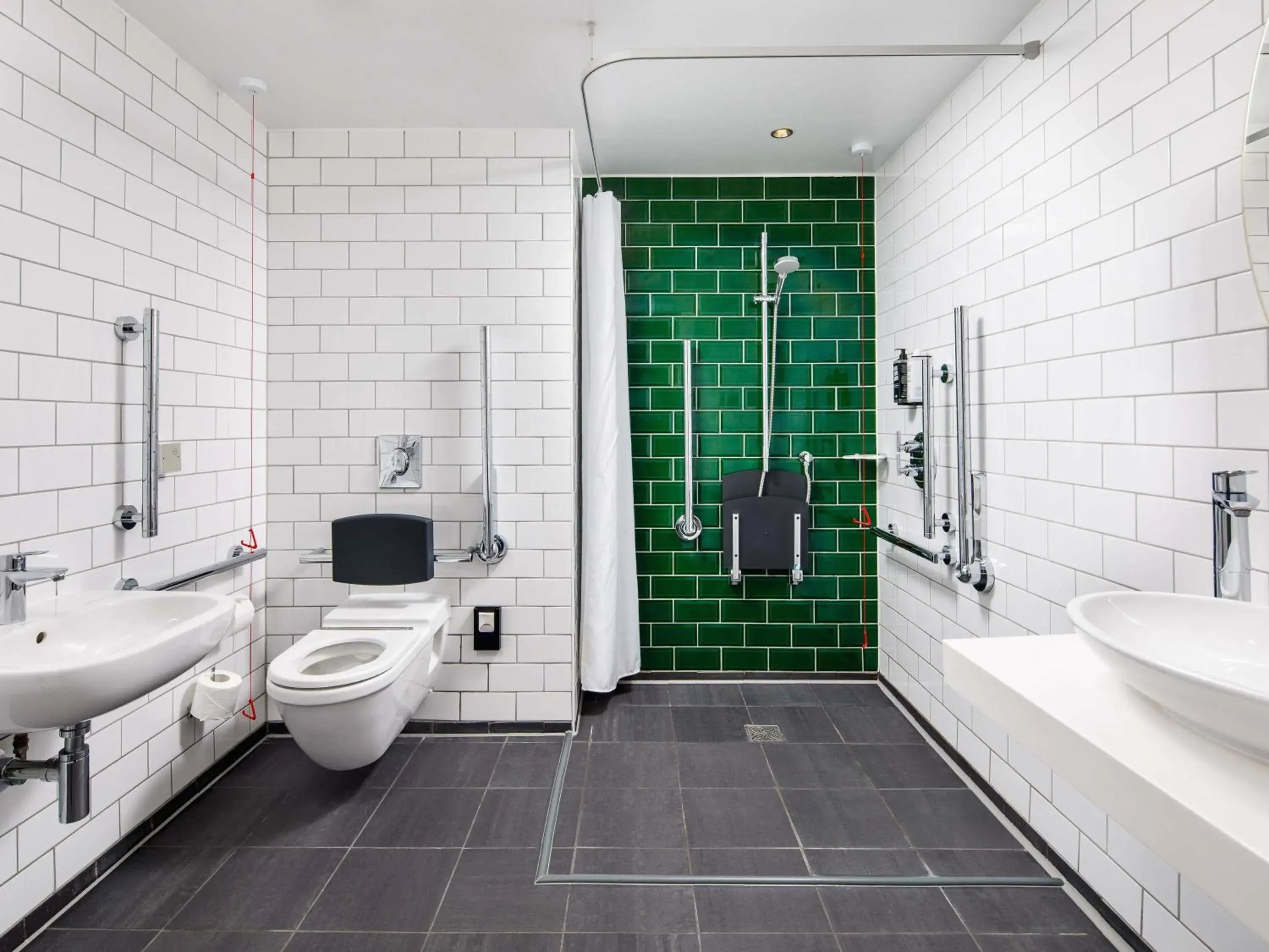 Classic Queen Room - Accessible in ibis Styles London Southwark - near Borough Market Classic Queen Room - Accessible in ibis Styles London Southwark - near Borough Market