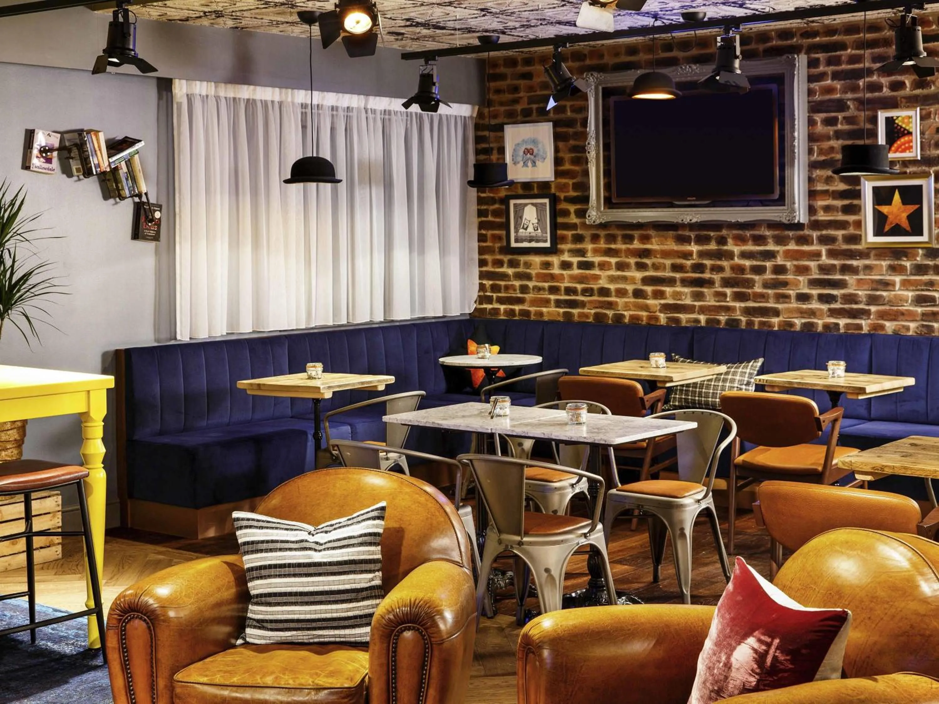 Restaurant/places to eat in ibis Styles London Southwark - near Borough Market