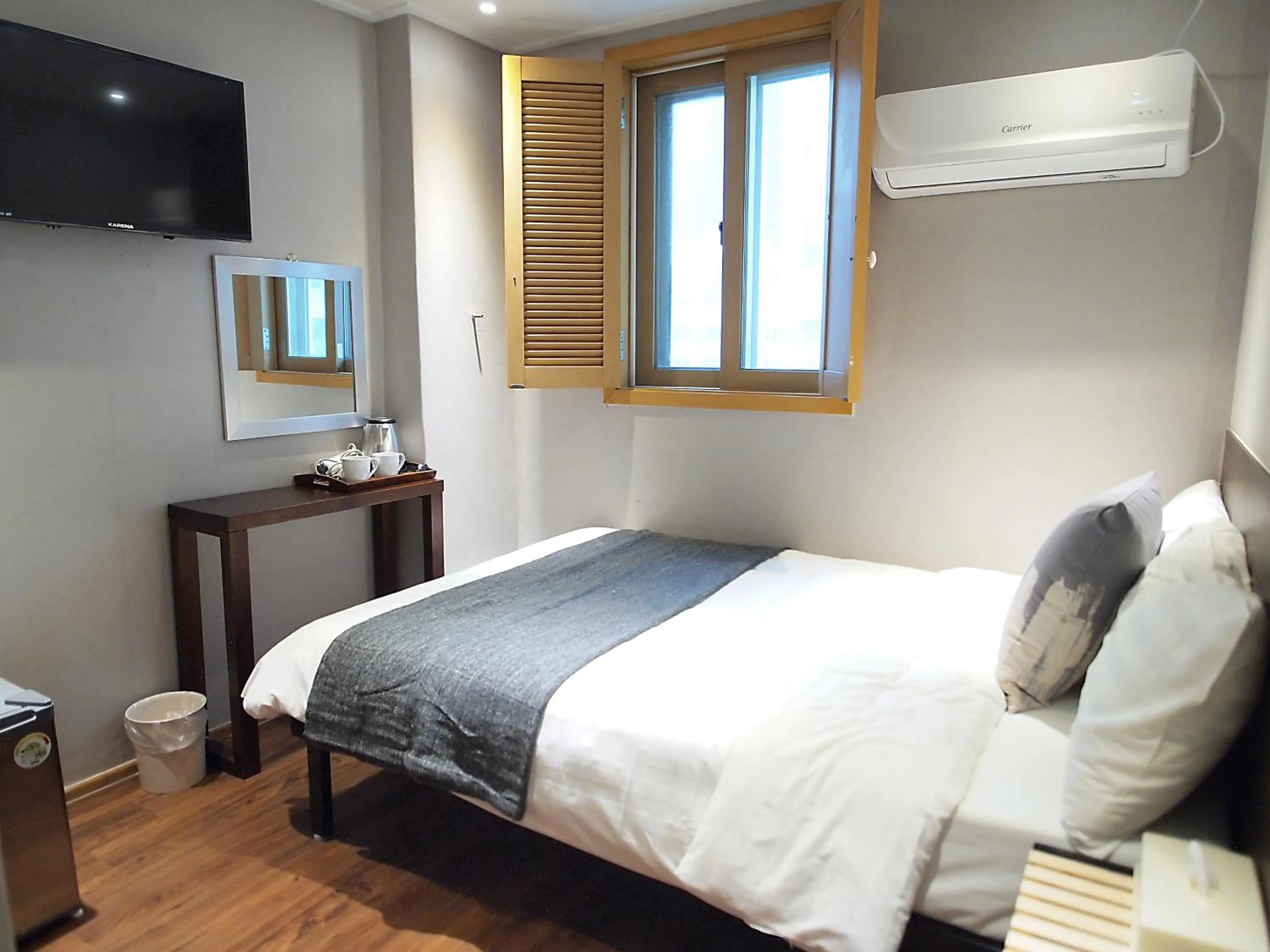 Bedroom, Bed in Hotel Park Hill Myeongdong
