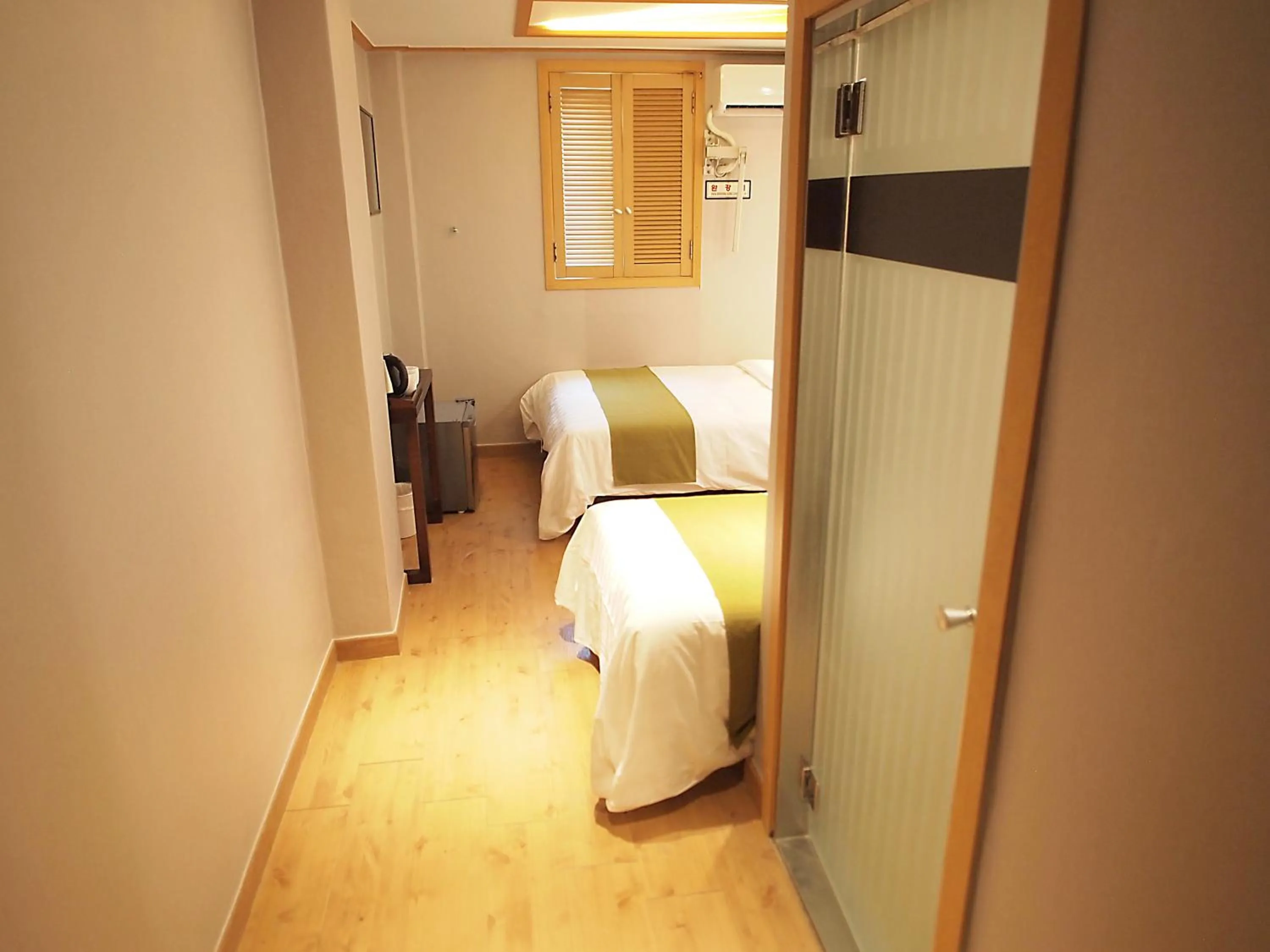Bedroom, Bed in Hotel Park Hill Myeongdong