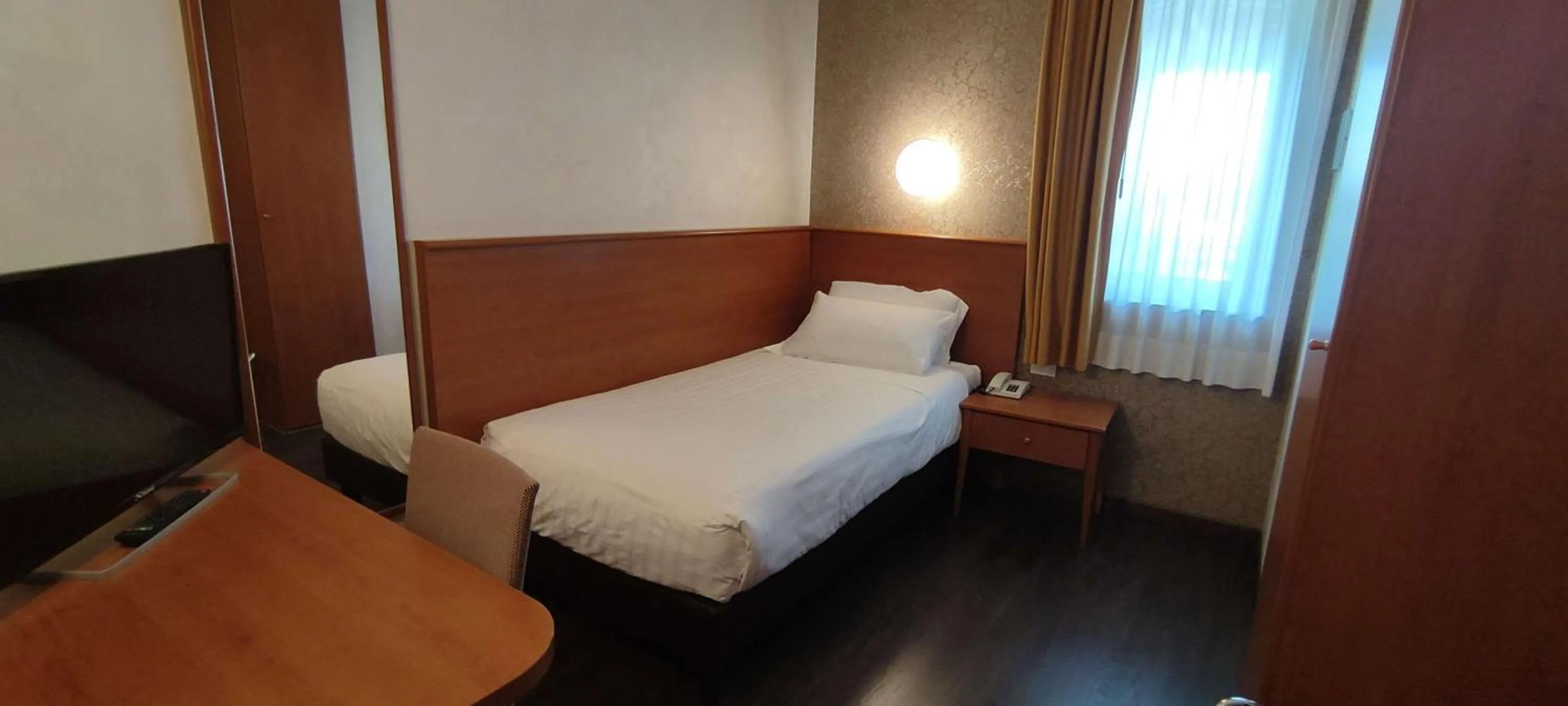 Bedroom, Bed in Best Western Park Hotel Continental