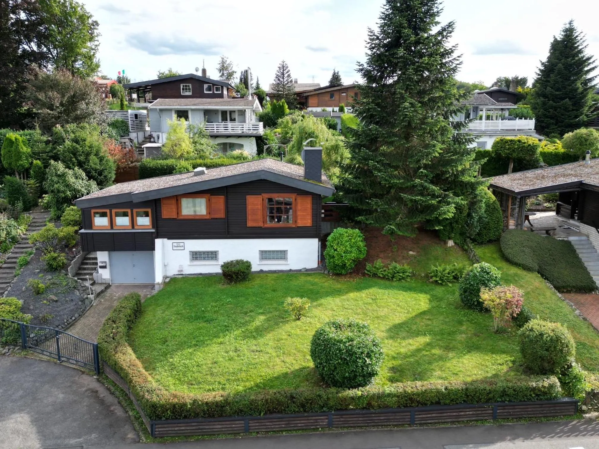 Property building in Haus Talblick