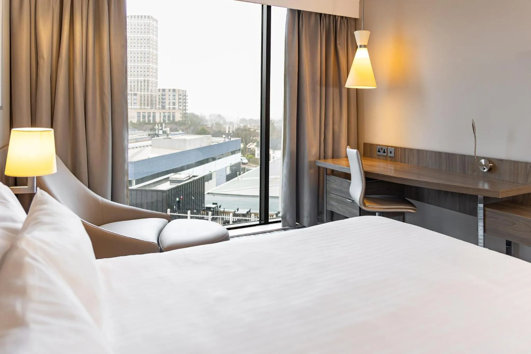 Photo of the whole room, Bed in Holiday Inn London West by IHG