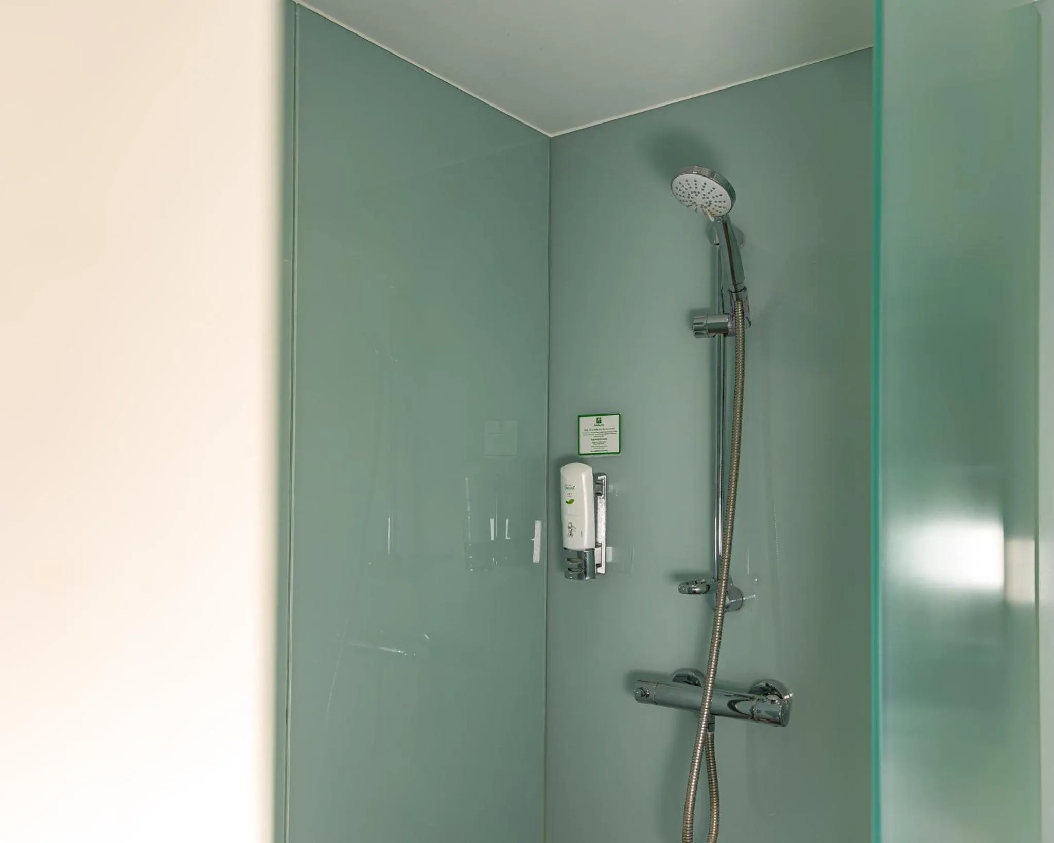 Photo of the whole room in Holiday Inn London West by IHG