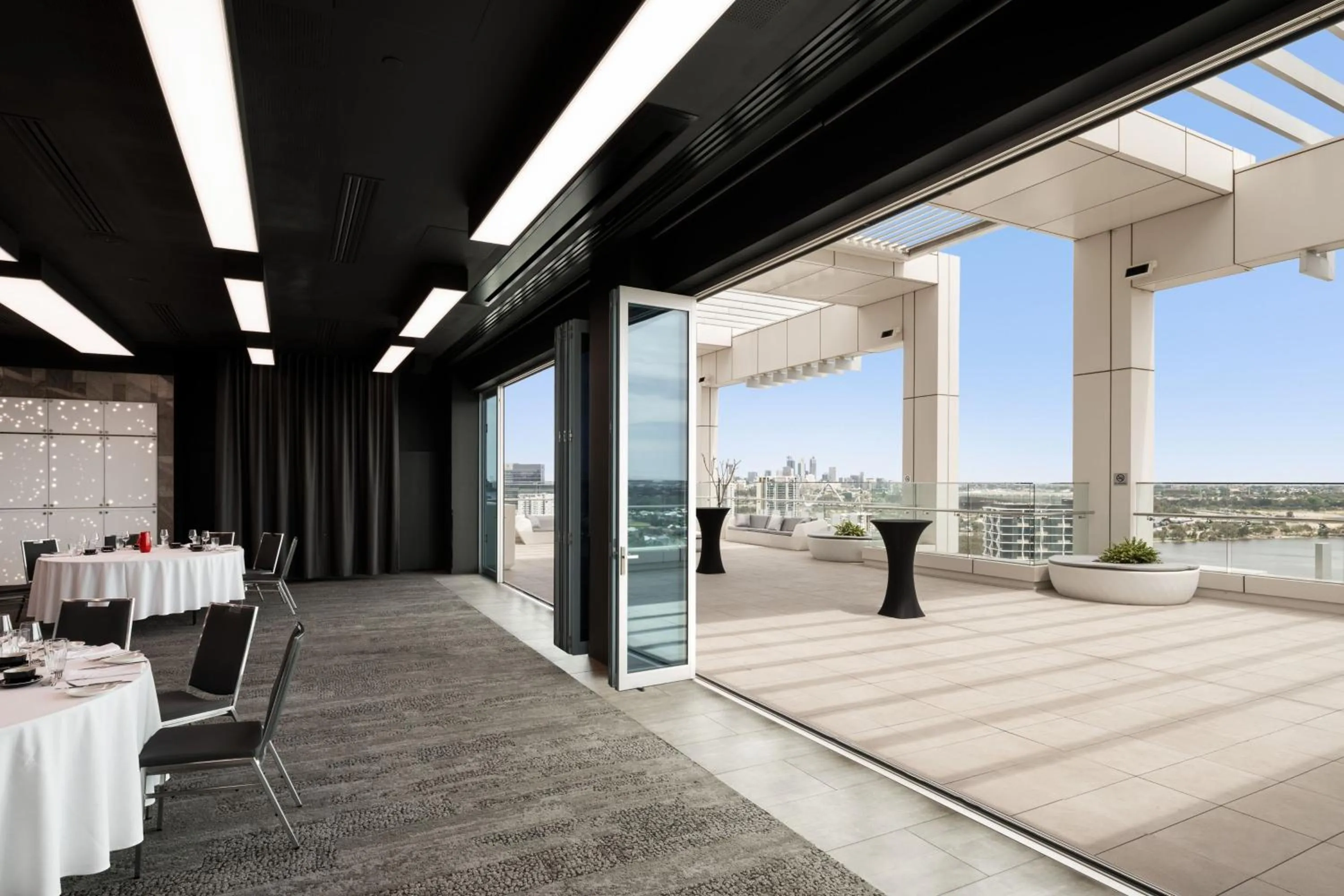 Meeting/conference room in Aloft Perth