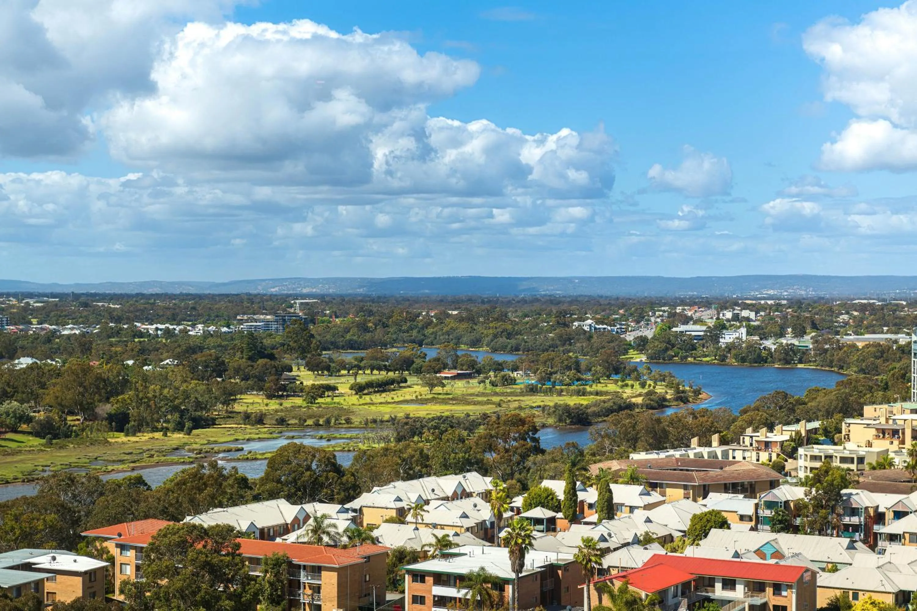 Photo of the whole room in Aloft Perth