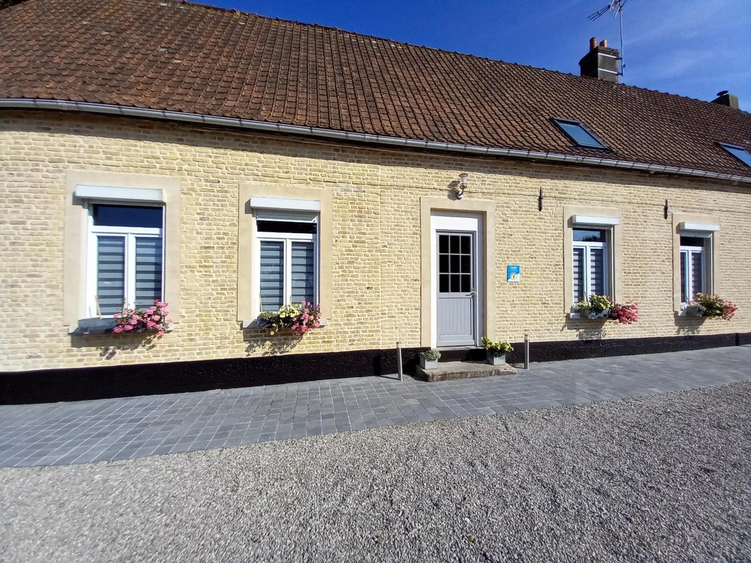 Property building in La Cense Hebron