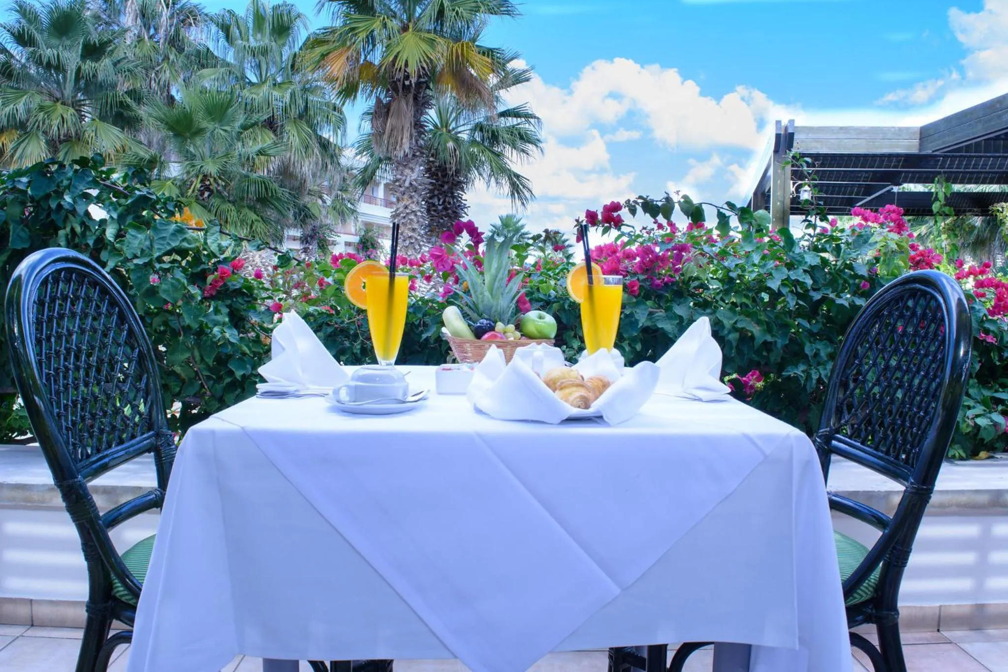 Restaurant/places to eat in Rethymno Palace