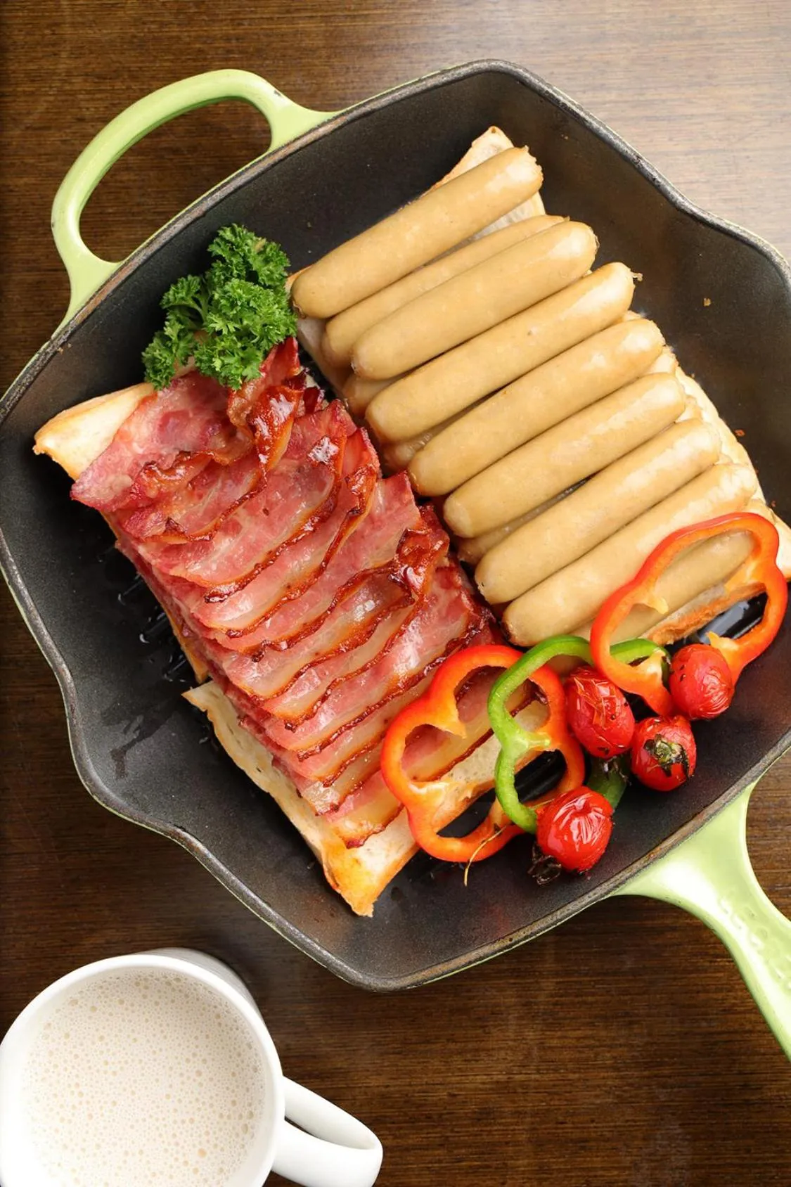 Food in Modena by Fraser Changsha