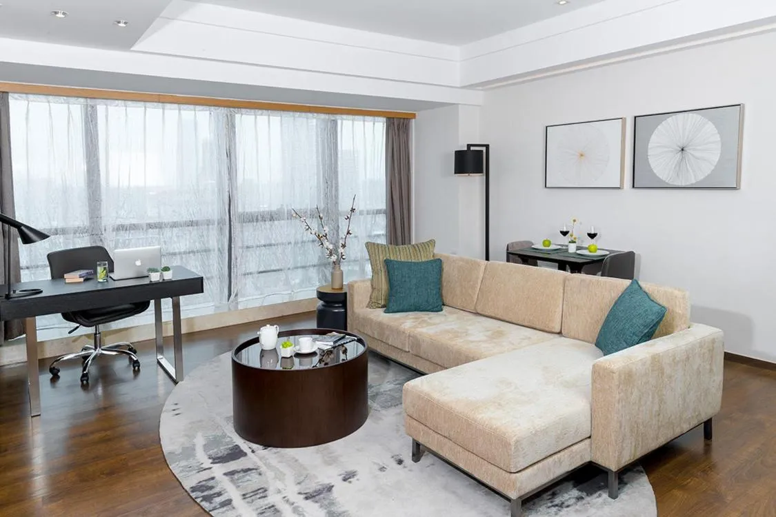 Living room in Modena by Fraser Changsha