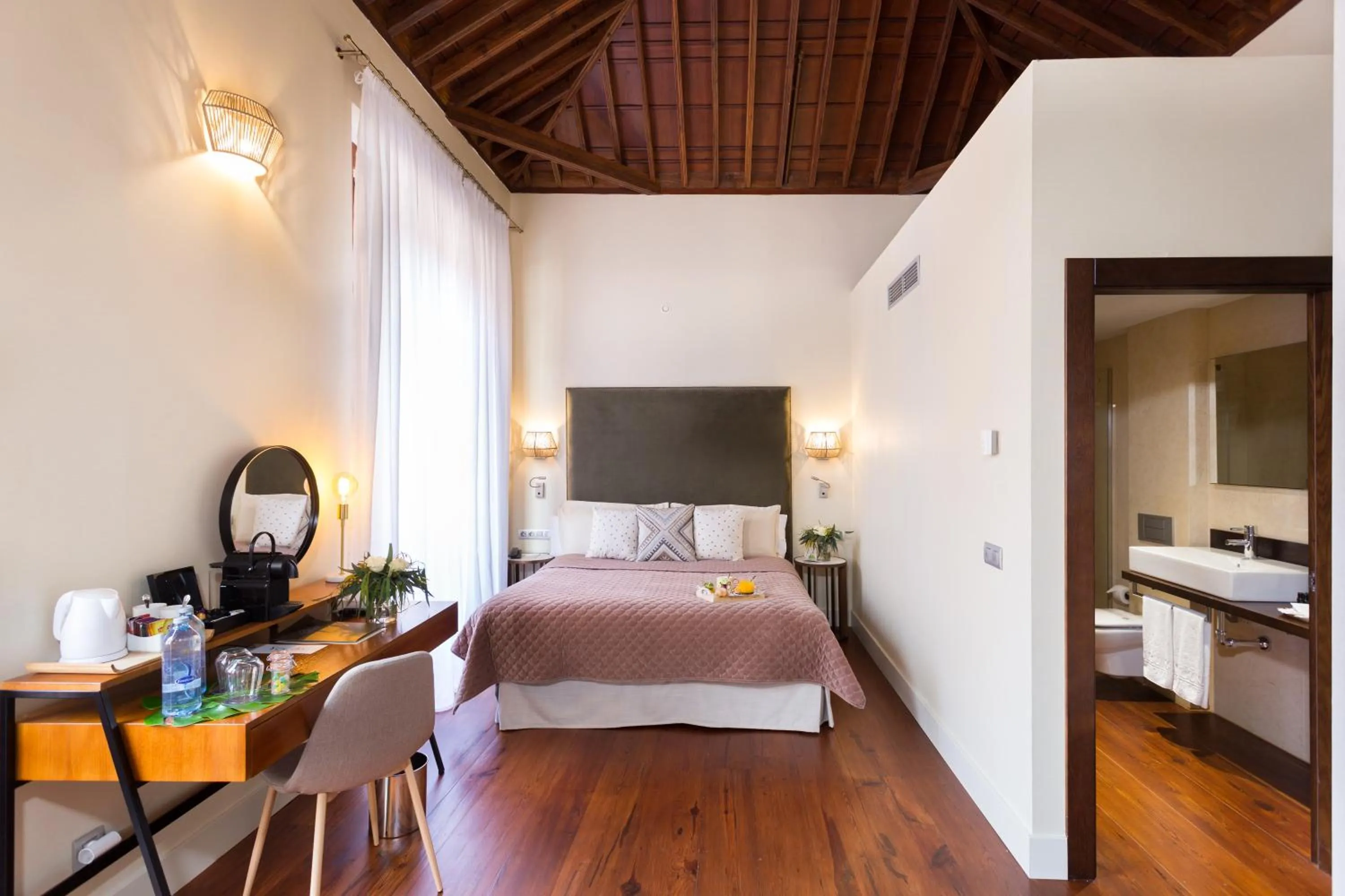 Bed in La Laguna Gran Hotel