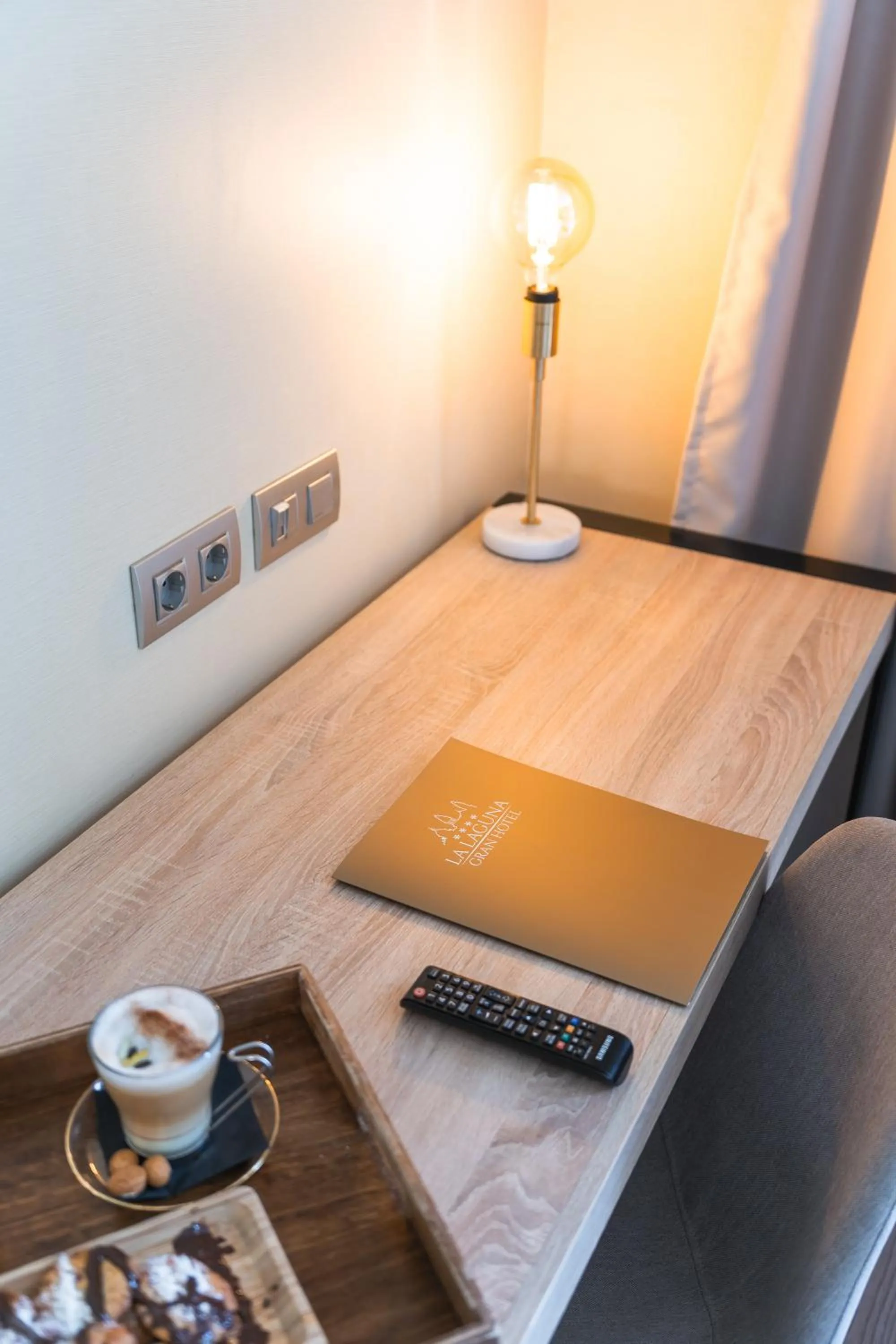 Photo of the whole room in La Laguna Gran Hotel