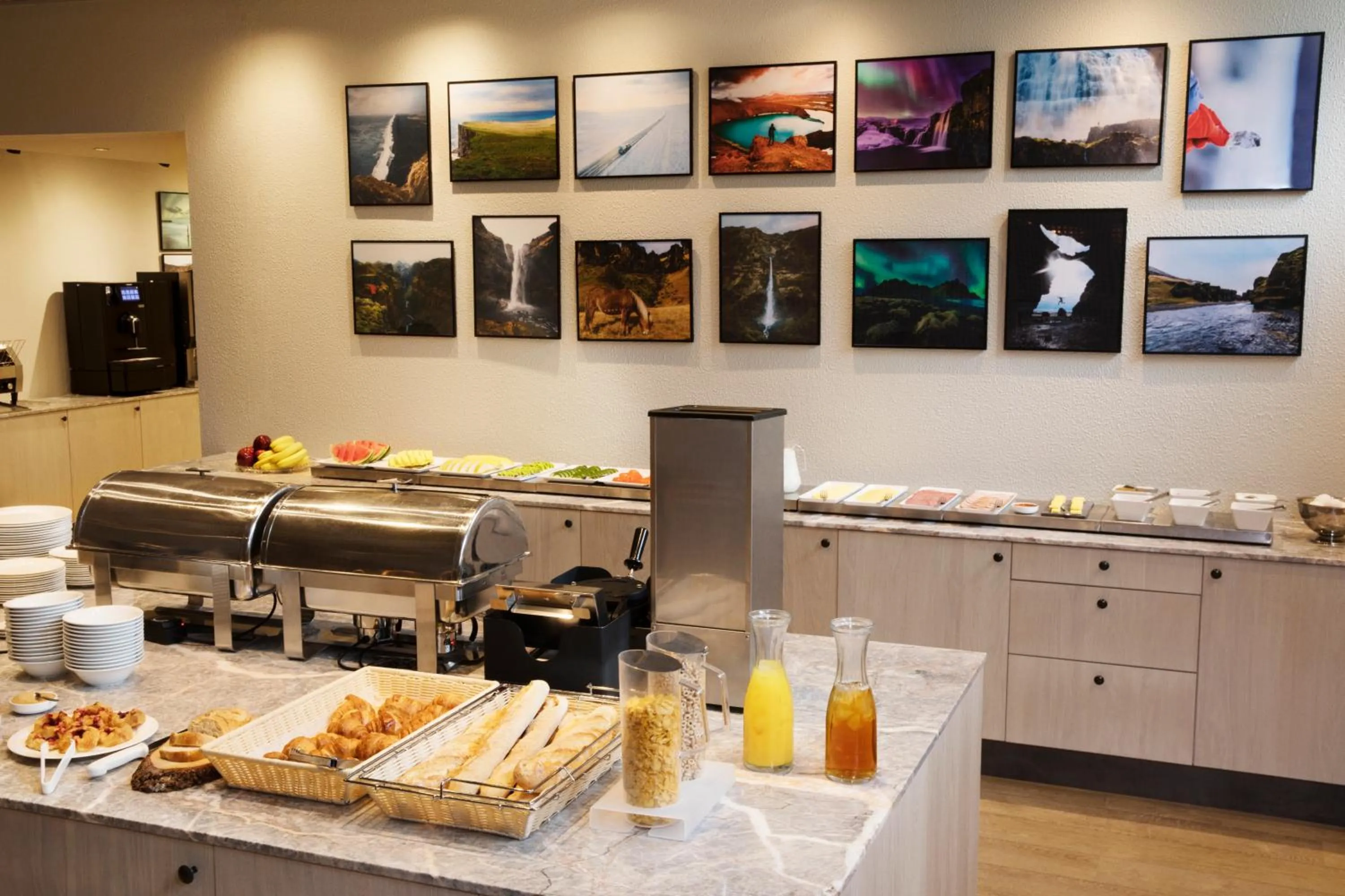 Continental breakfast in Fosshotel Lind