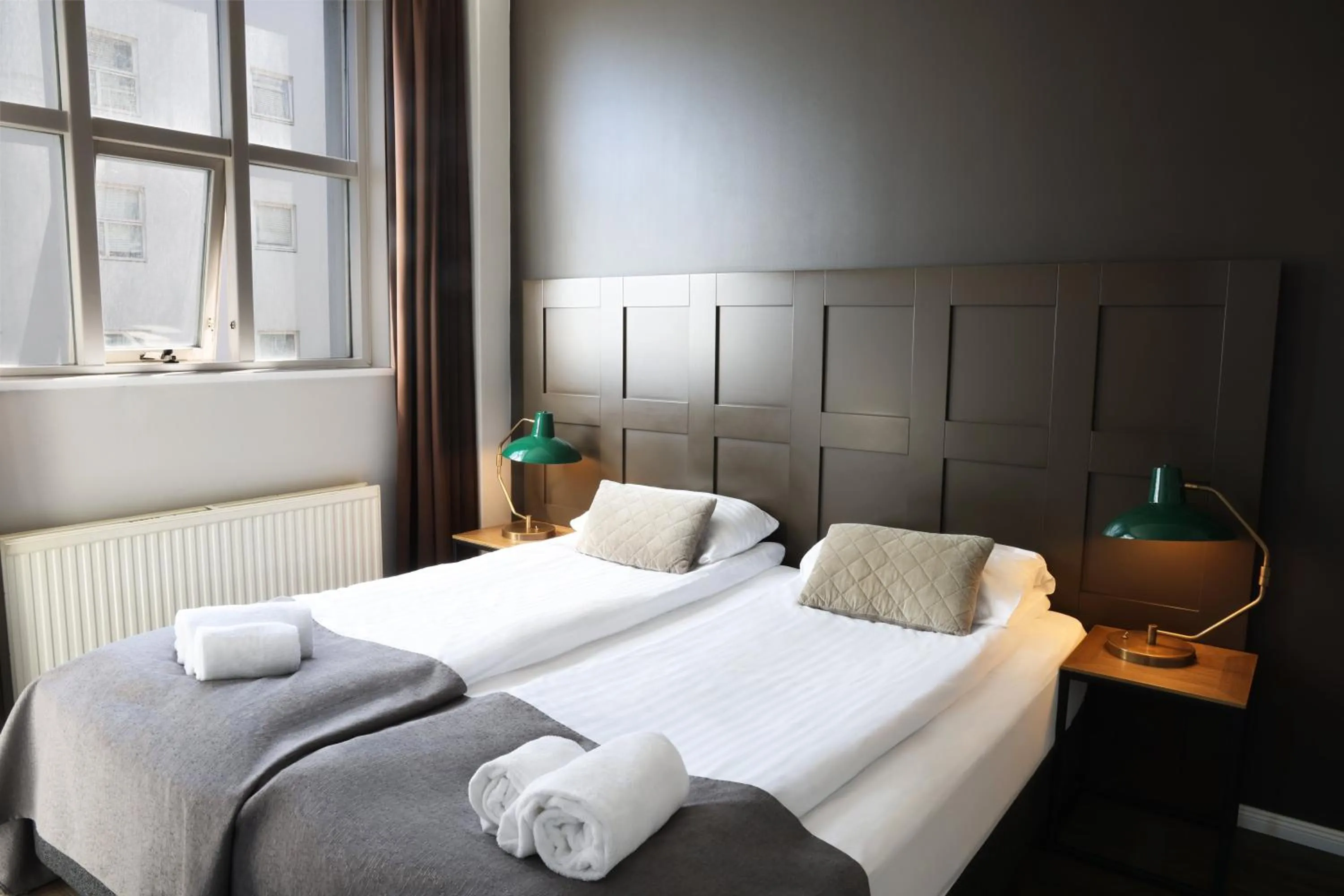 Bedroom, Bed in Fosshotel Baron