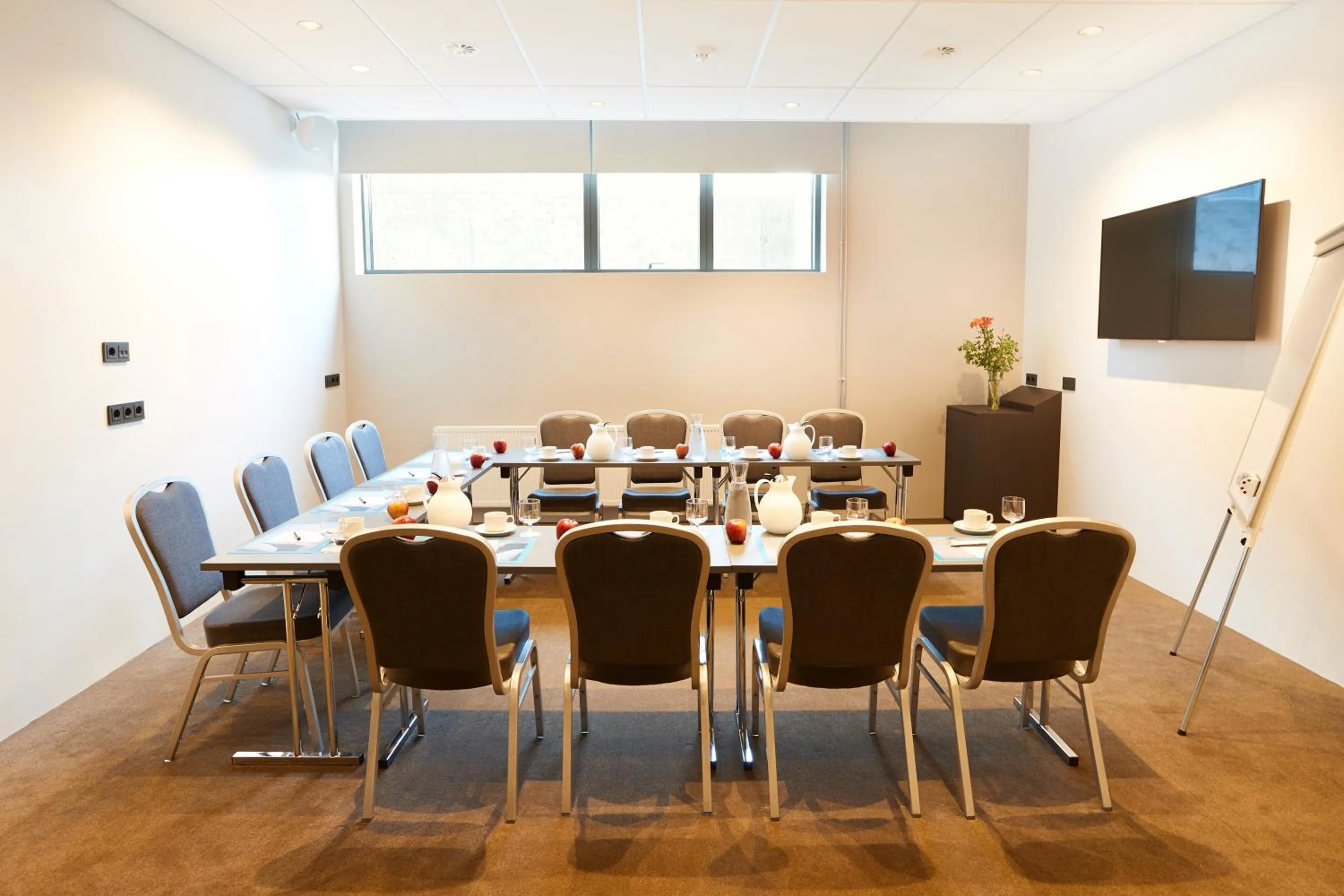 Meeting/conference room in Fosshotel Husavik