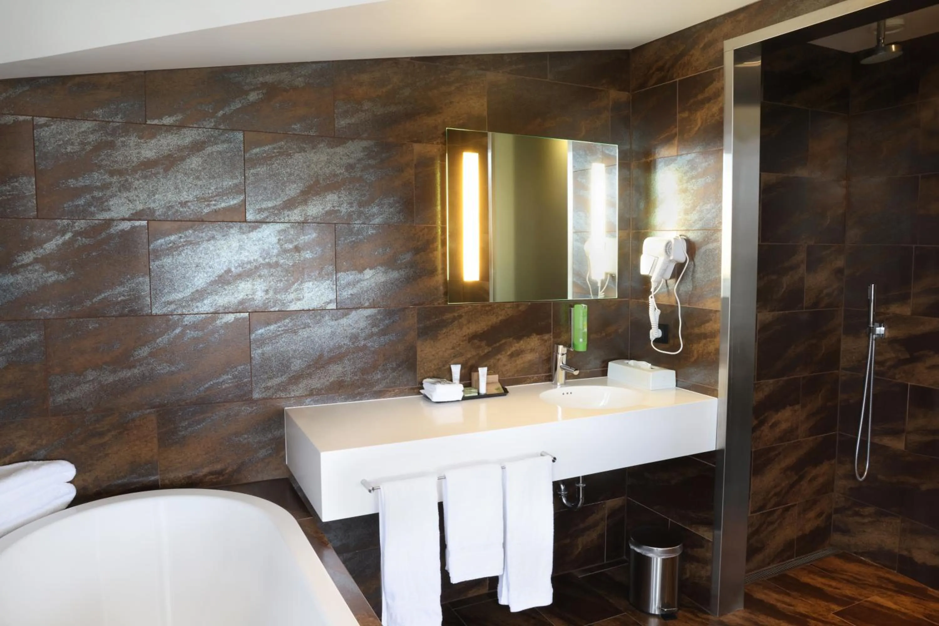 Shower in Fosshotel Vatnajökull