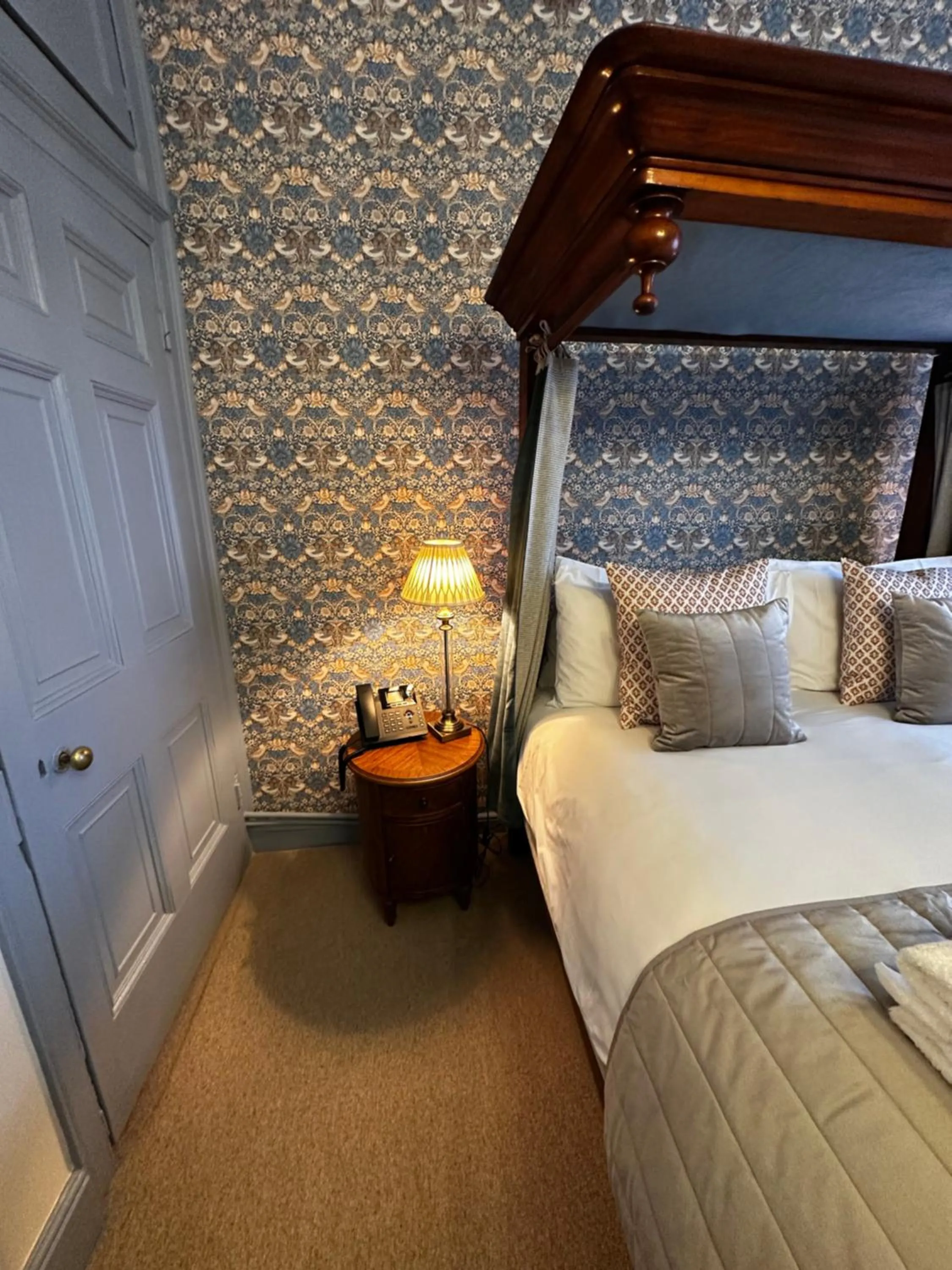 Bedroom, Bed in The Ancient Gatehouse & Rugantino Restaurant