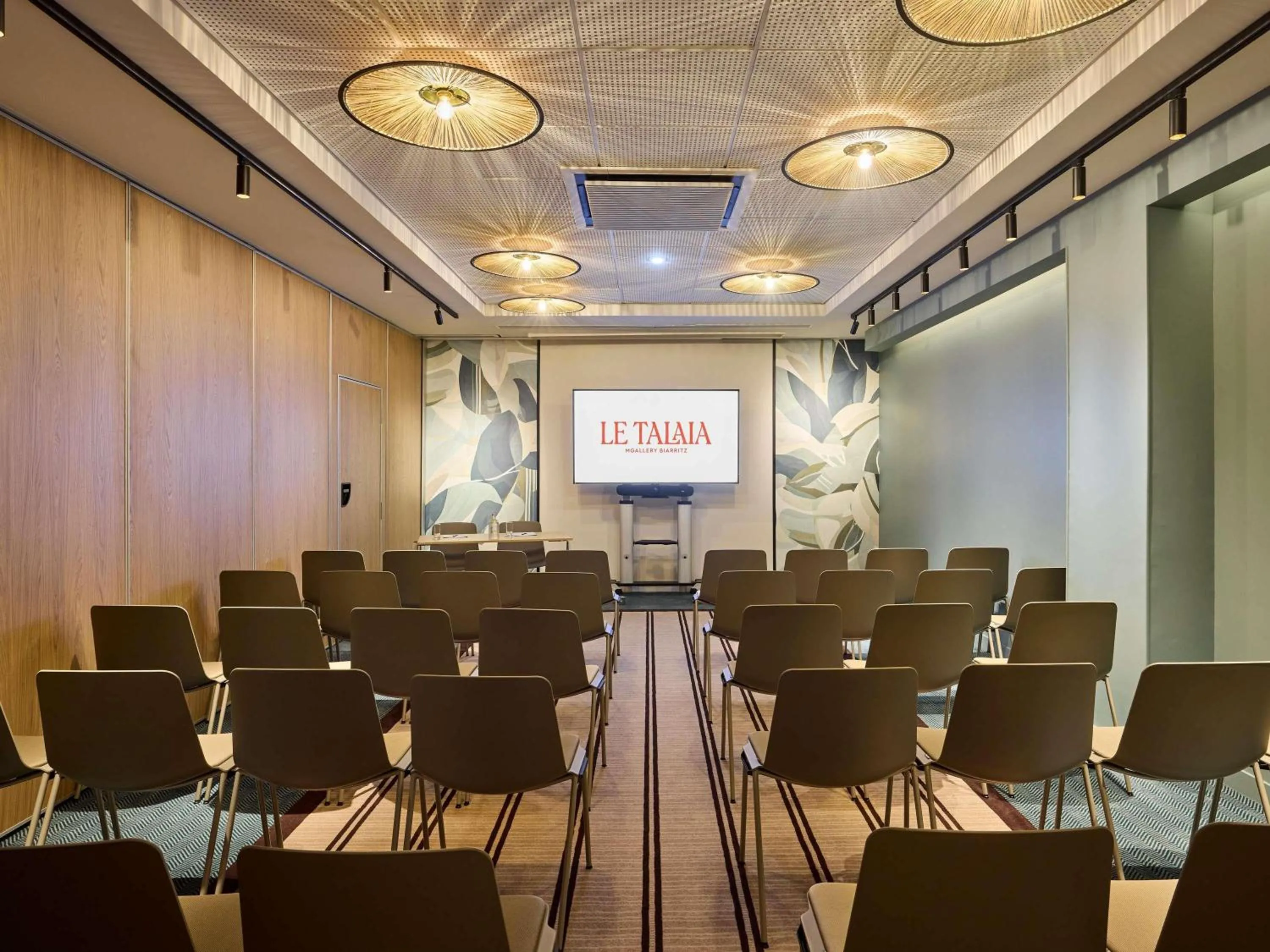 Meeting/conference room in Le Talaia Hôtel & Spa Biarritz - MGallery Collection