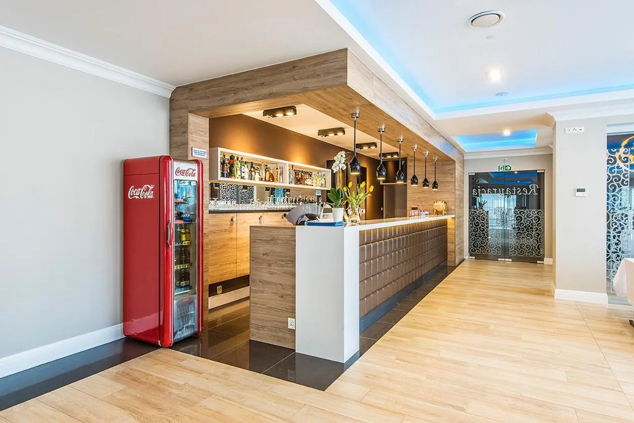 Restaurant/places to eat in Hotel Garden