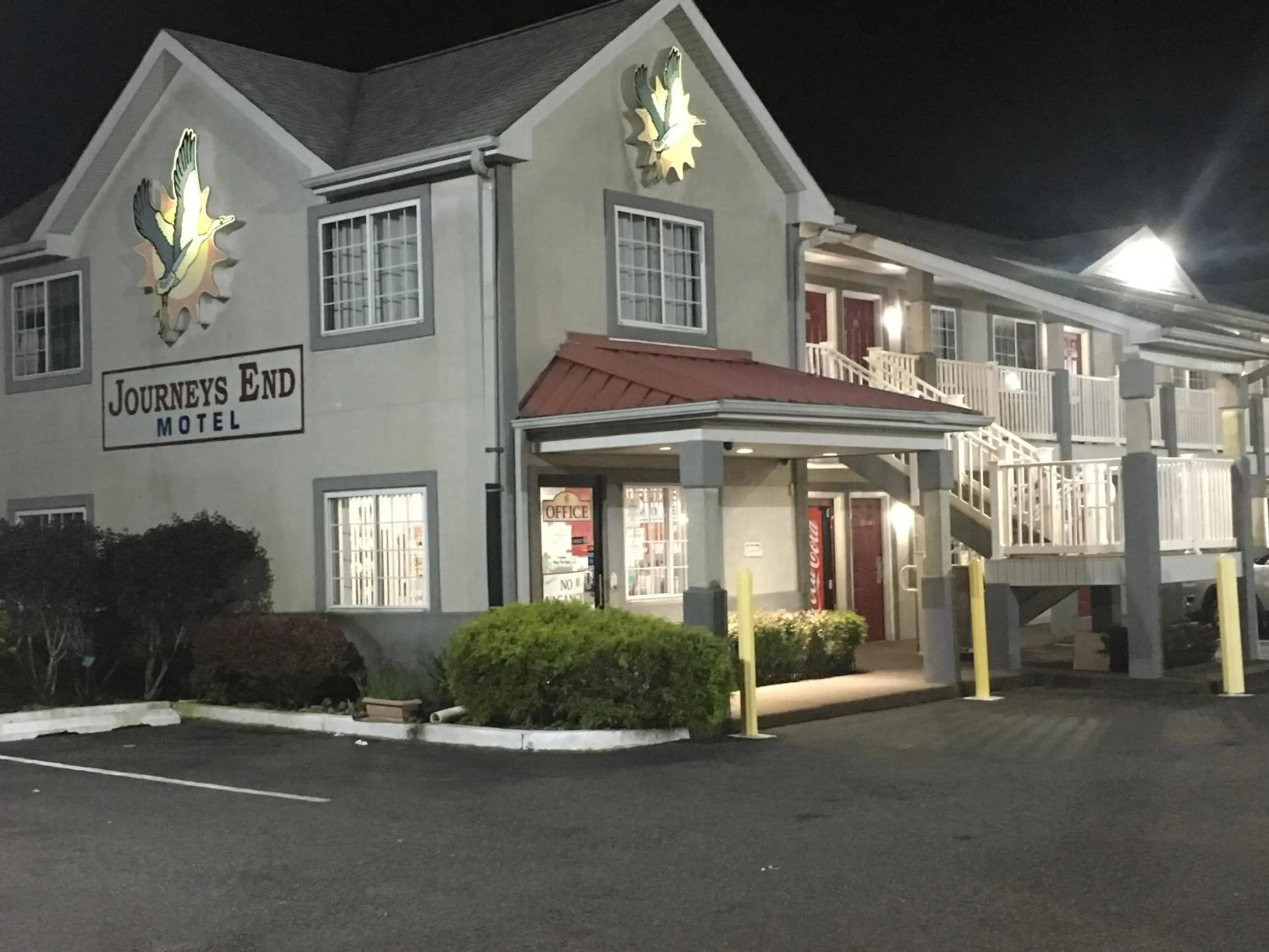 Property building in Journeys End Motel